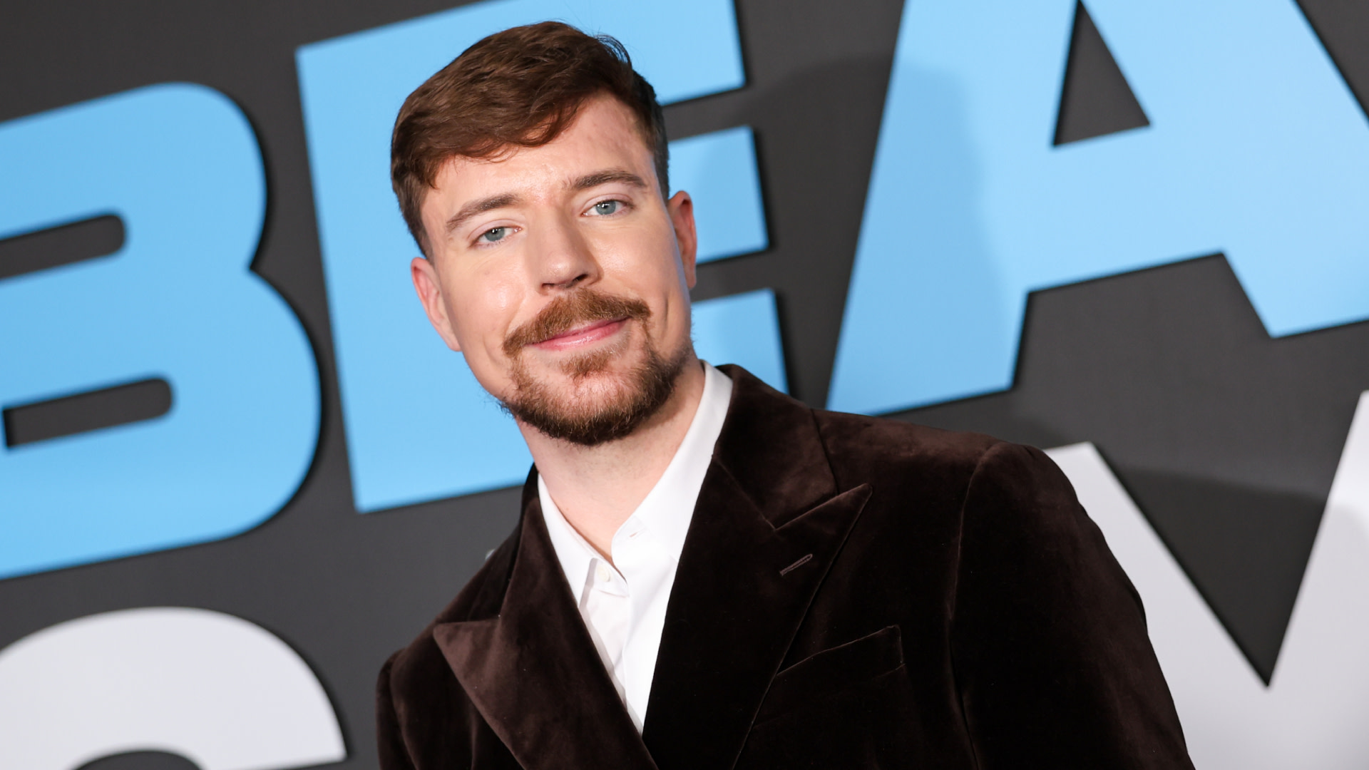 MrBeast Says Taking Photos With Fans Can Be a ‘Death Sentence’