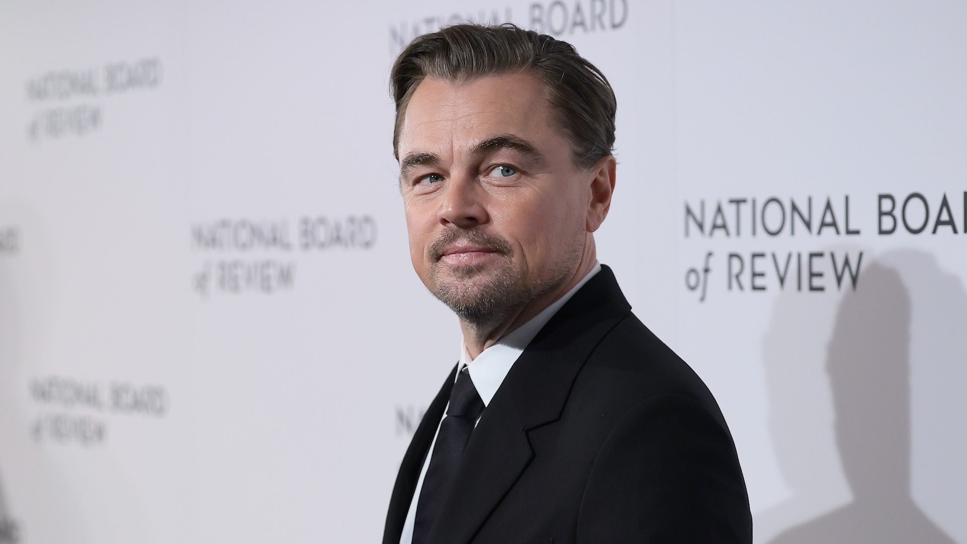 Leonardo DiCaprio Refuses to 'Rat' Out 'Friend' in Viral Golden Globes Clip