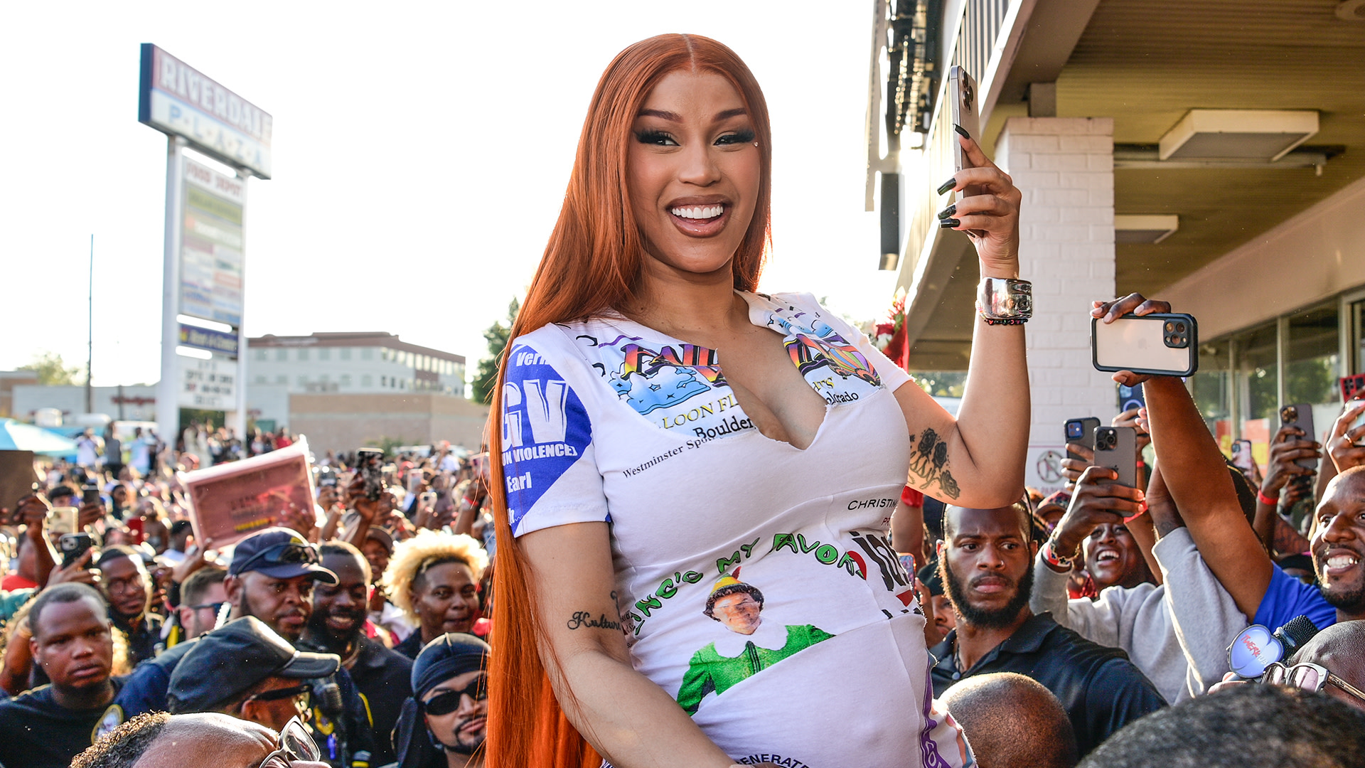 Cardi B Shuts Down Rumor She Was Dumped for Her Stinky BBL