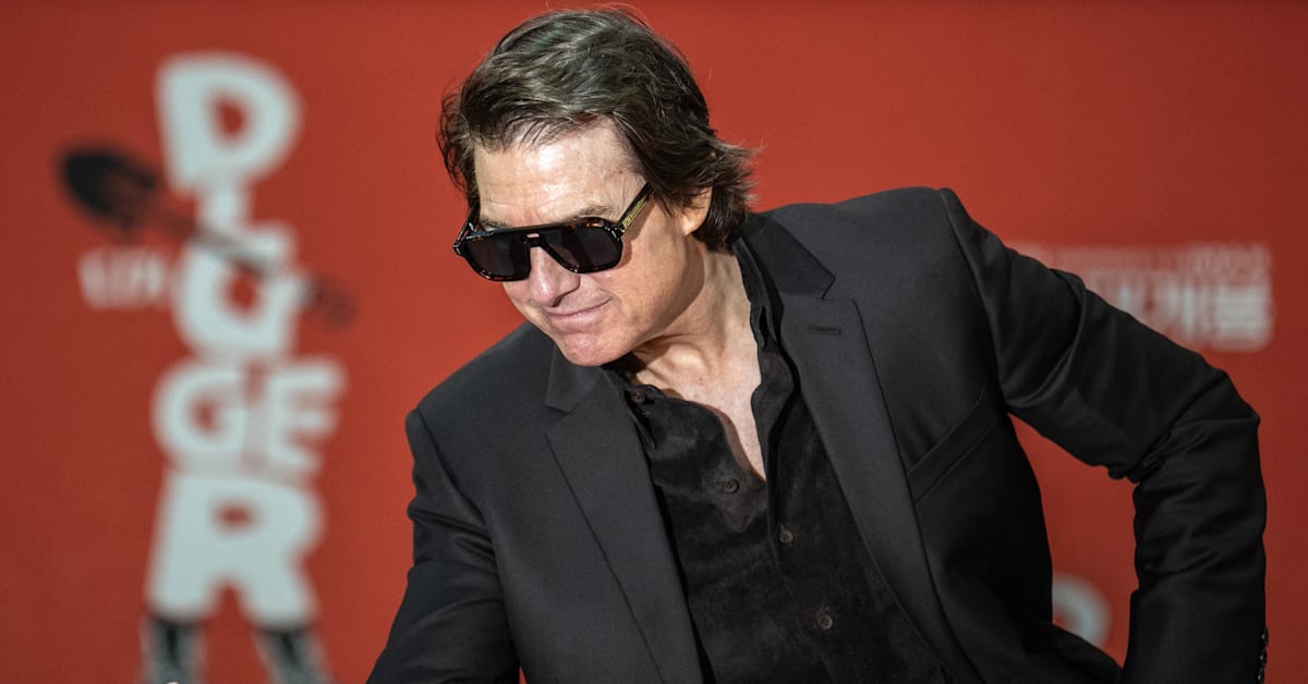 Tom Cruise Recalls Puking My Guts Out While Flying A-4 in Top Gun