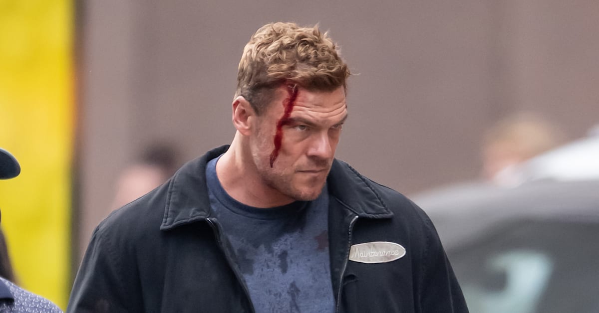 No Charges Filed After 'Reacher' Star Alan Ritchson Brawls With ...