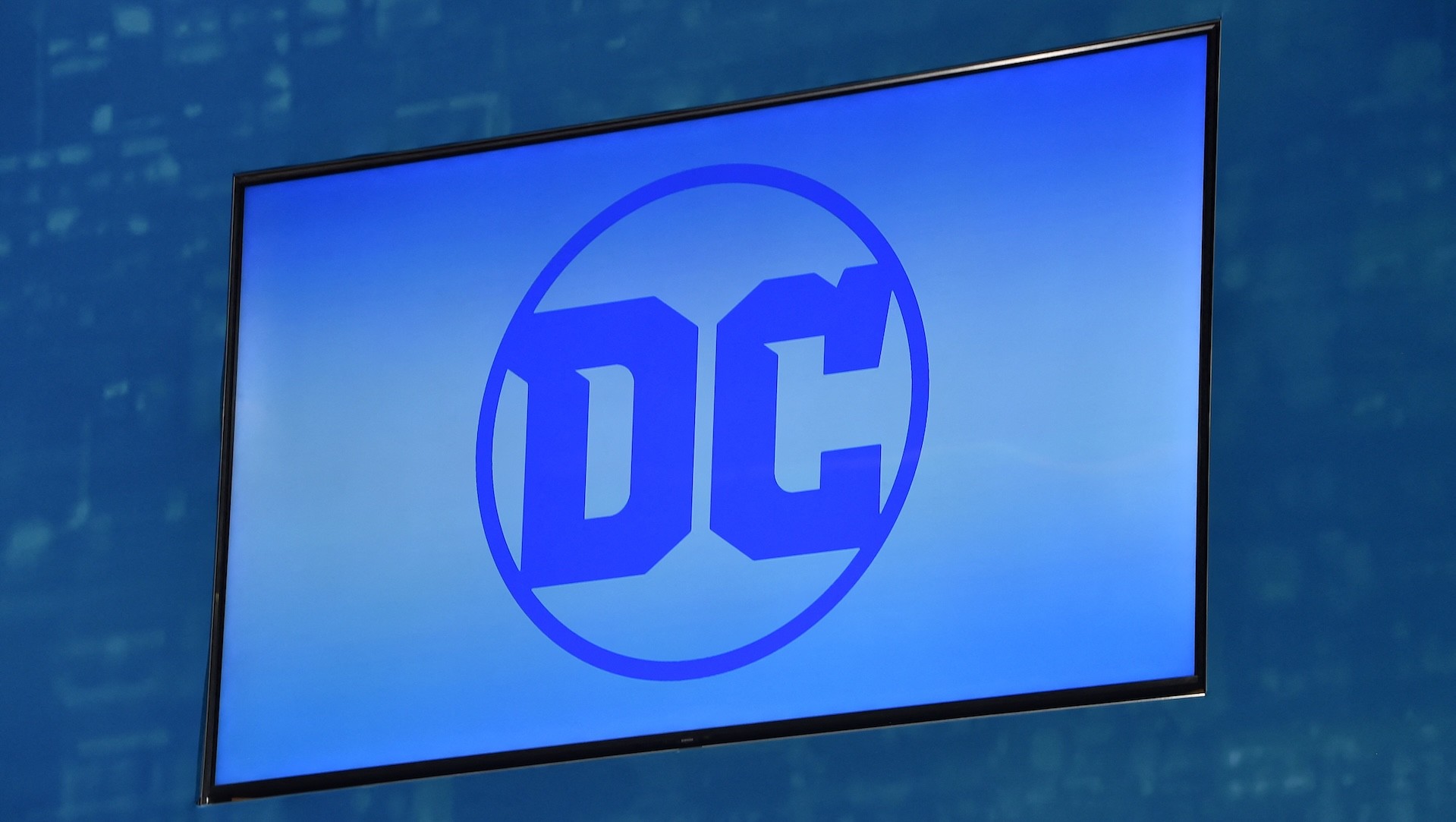 DC logo.