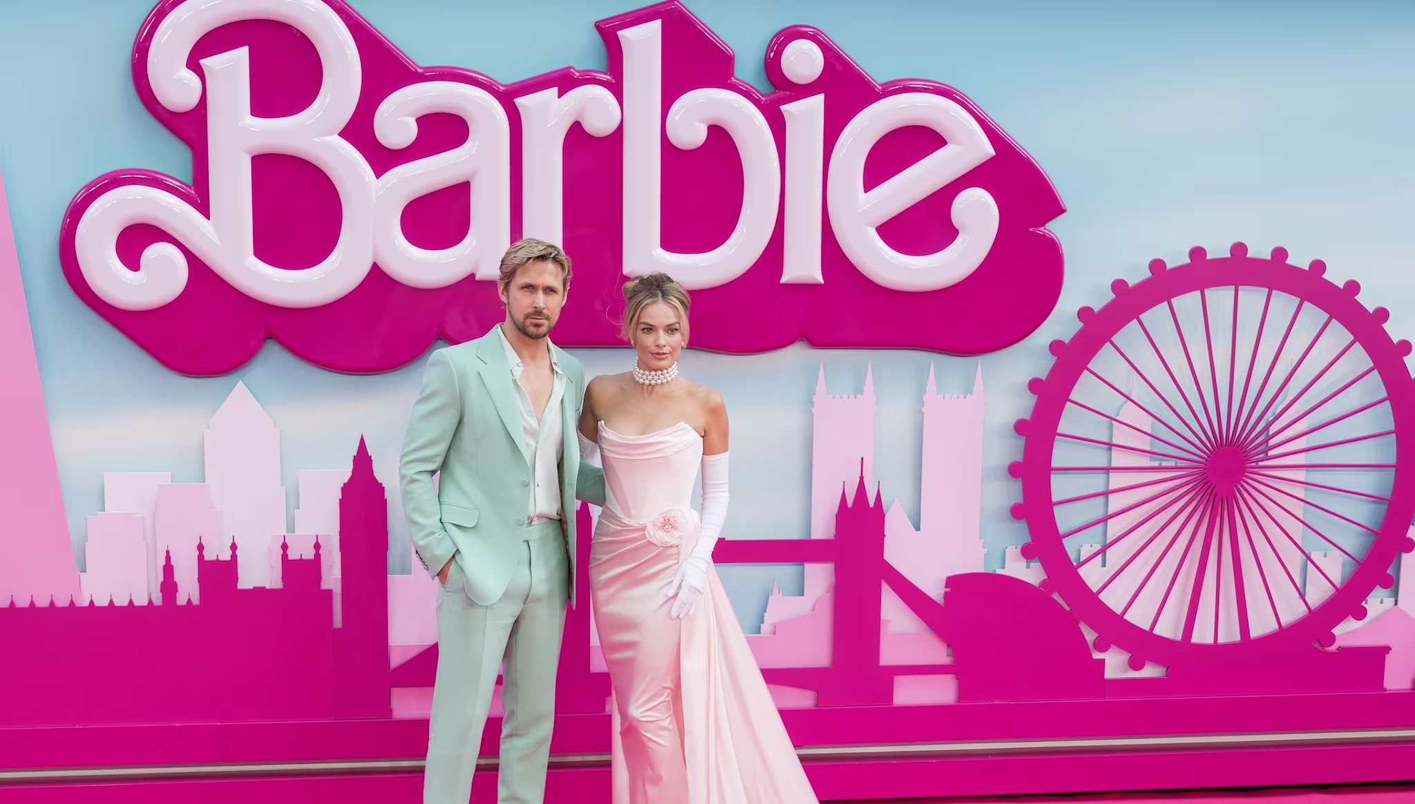 Ryan Gosling and Margot Robbie