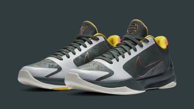 nick sports shoes