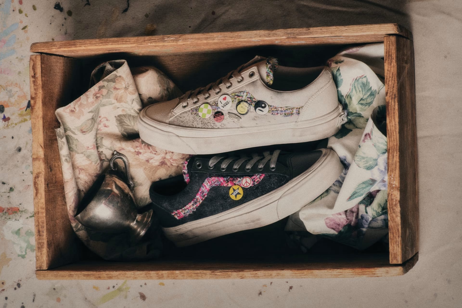 Restock on Complex: Vans LX Old Skool 36 Souvenir in Oatmeal and Black