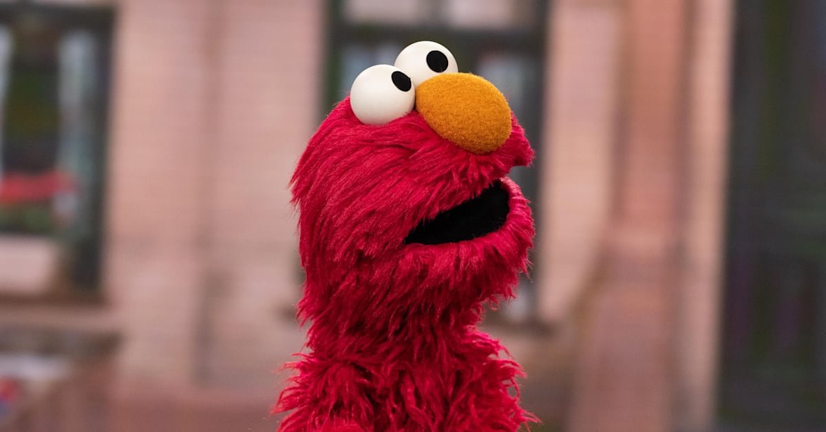 Elmo's NBA Finals Message Sparks Backlash From New York Knicks Fans ...