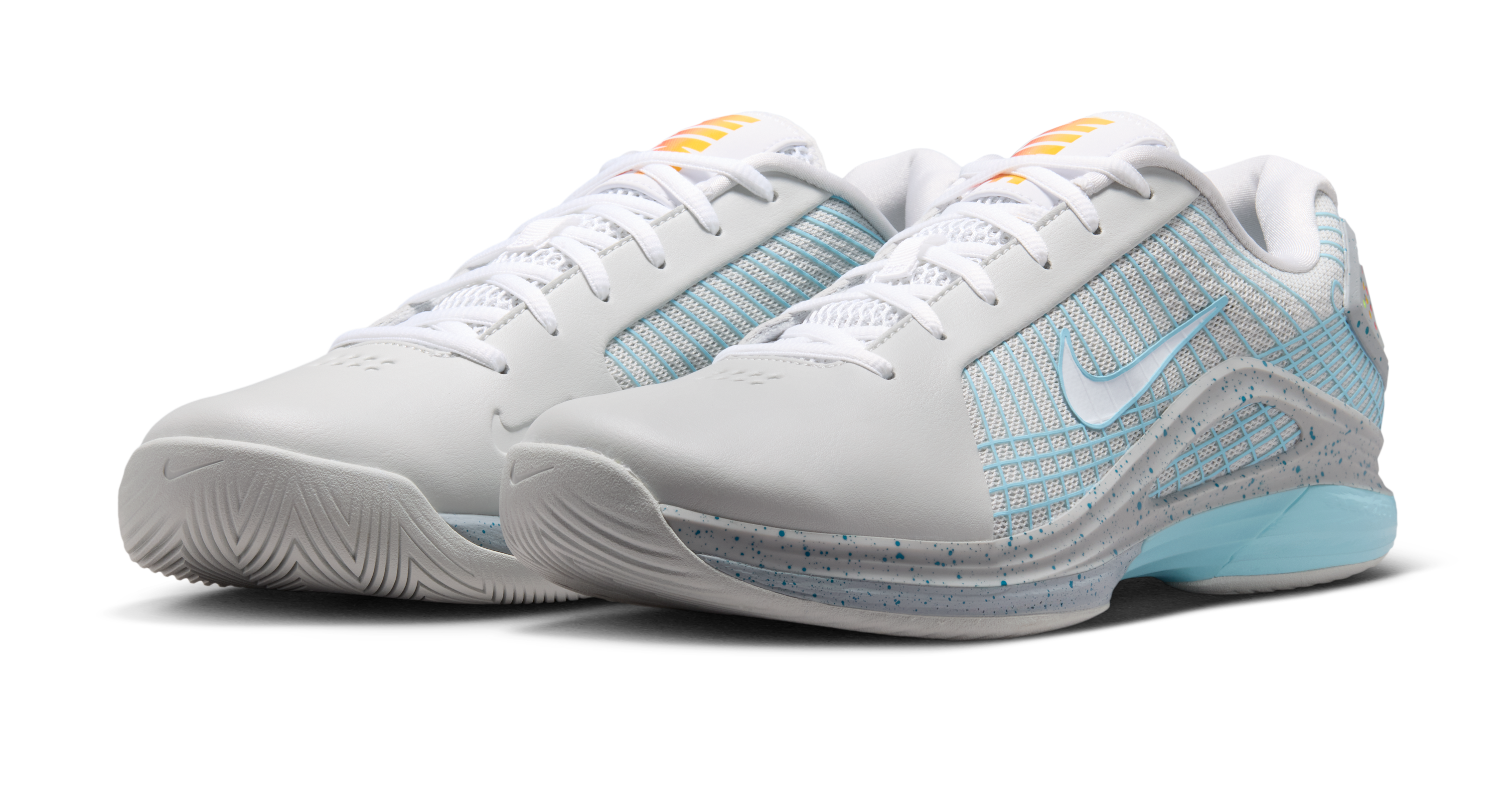 Nike Turns the Mag Into a Tennis Shoe
