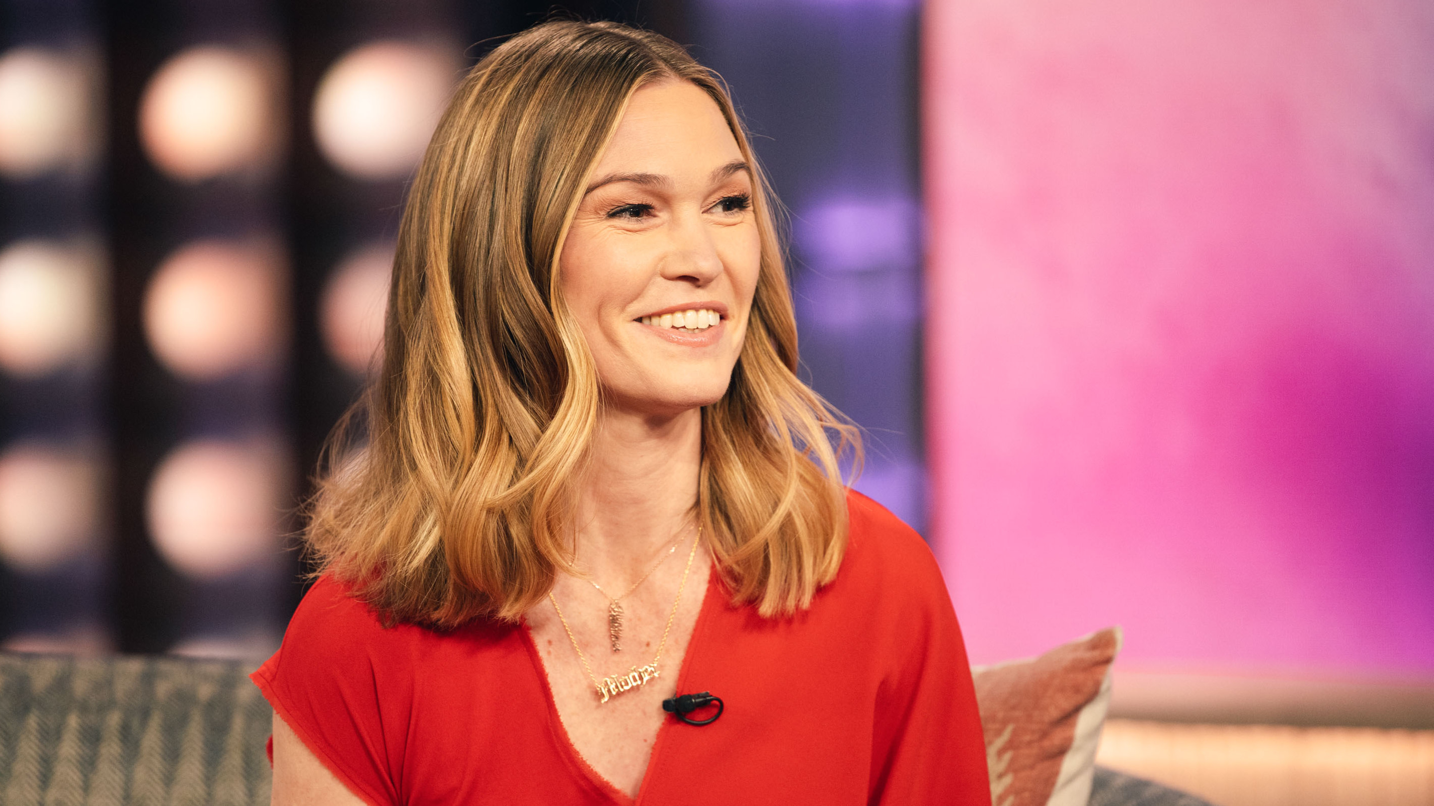 The Kelly Clarkson Show - Season 6. Episode BP080 -- Pictured: Julia Stiles.