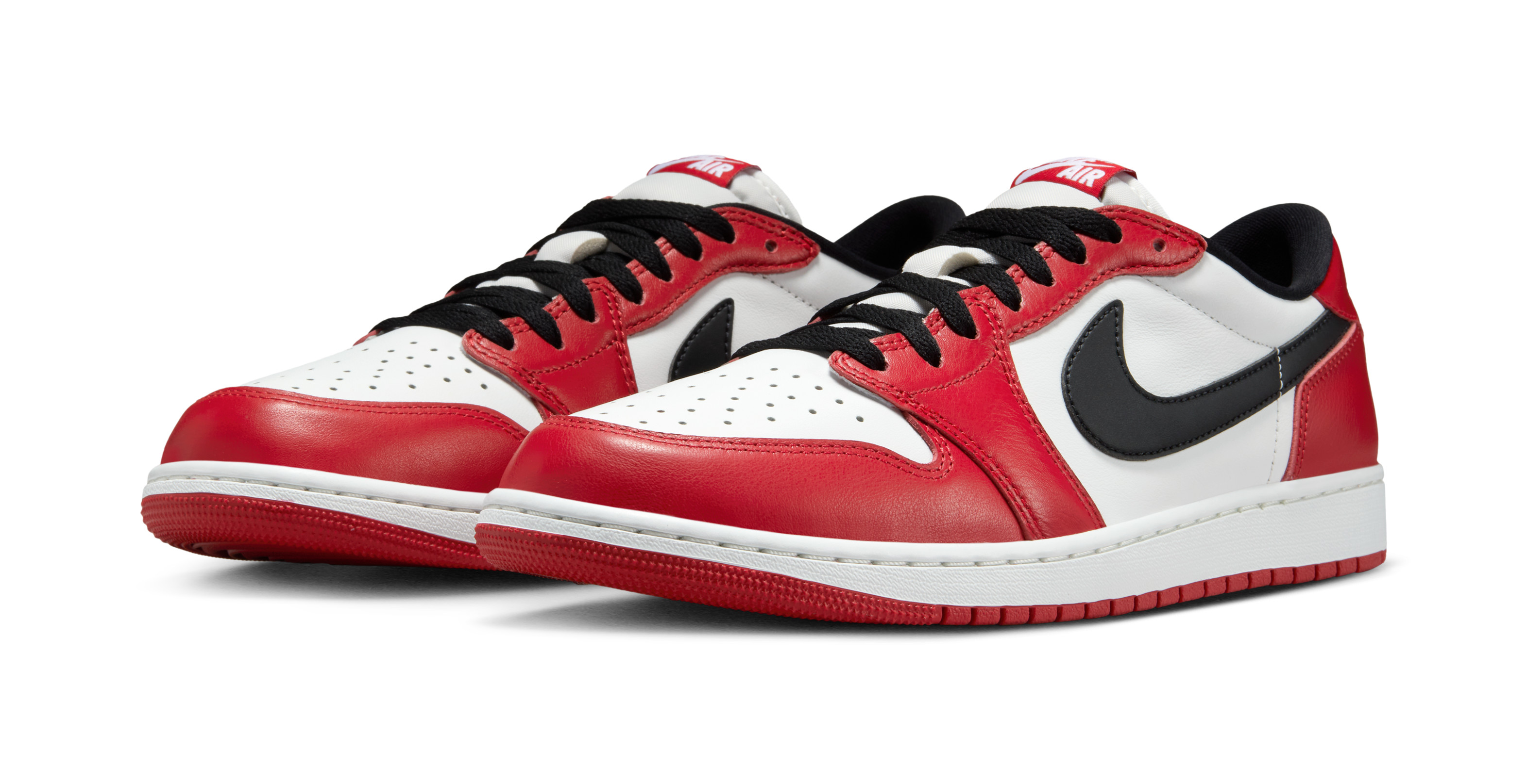 Official Look at This Year's 'Chicago' Air Jordan 1 Low