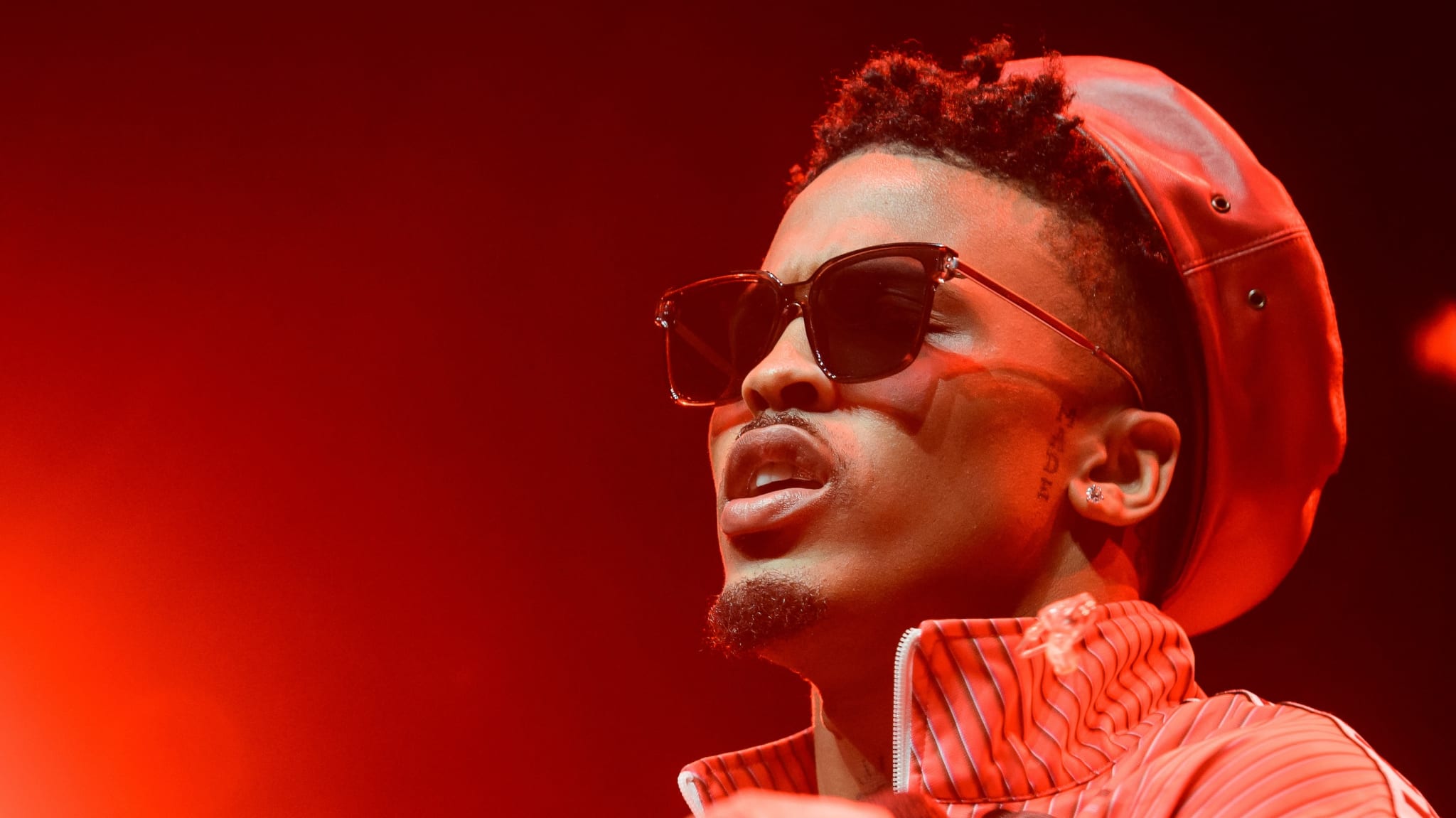 August Alsina performs live on stage at Indigo at The O2 Arena on January 23, 2018 in London, England. 