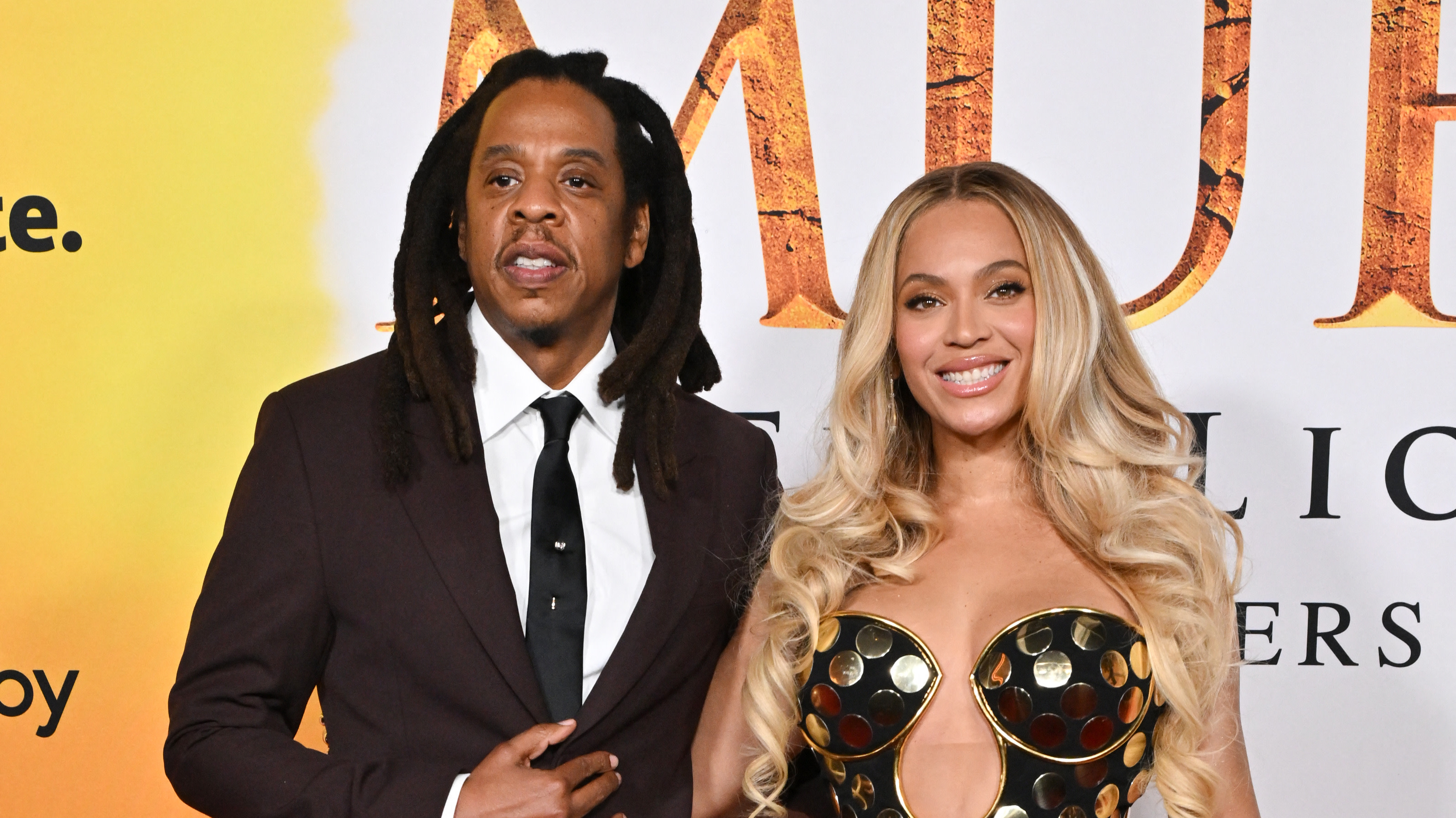 (L-R) Jay-Z and Beyoncé.