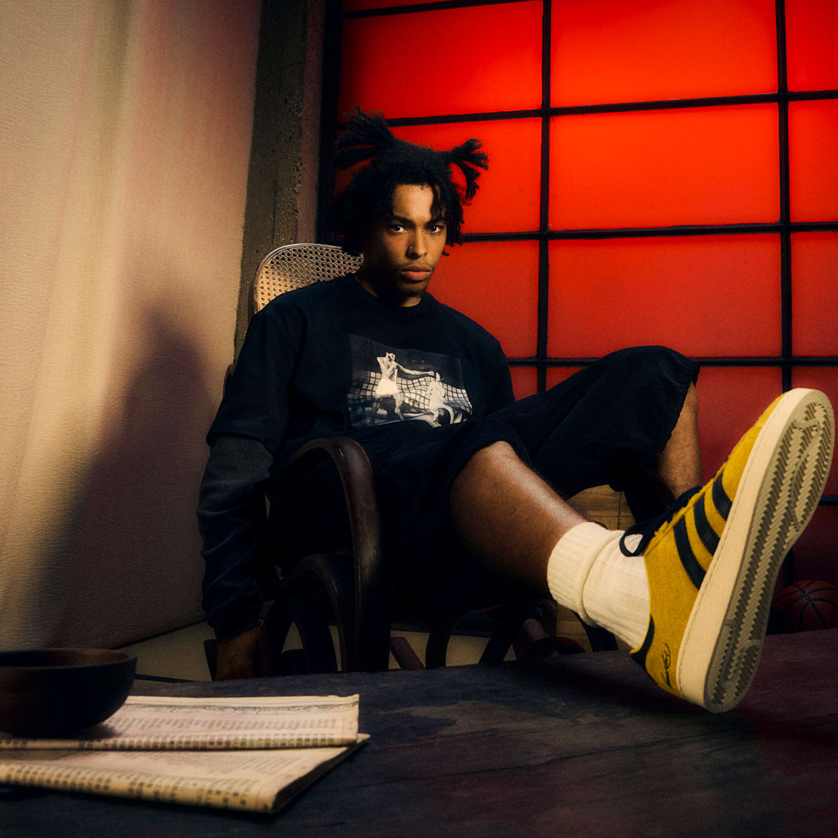  DECADE LOバスケシューズ スニーカー WH 国旗デザイン Where to Buy the Bruce Lee x Adidas Jabbar Lo