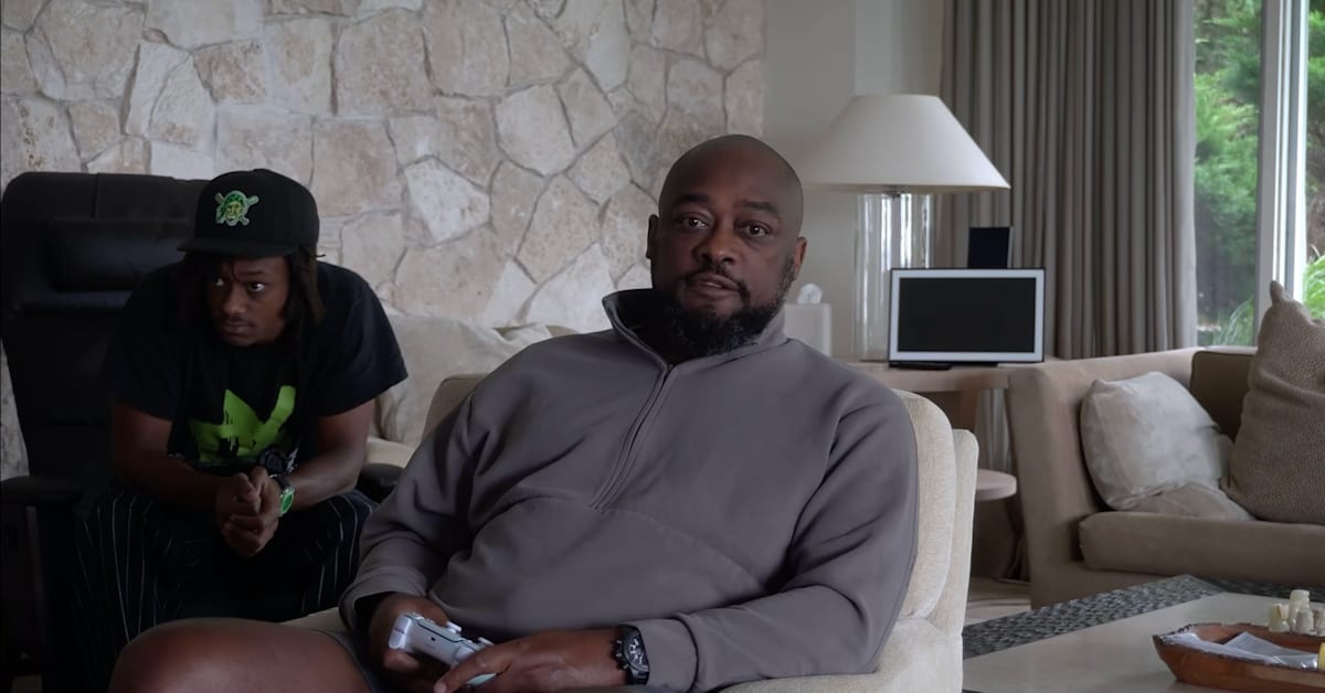 Mike Tomlin Shows off Insanely Elaborate Minecraft City He Spent 12 Years Building