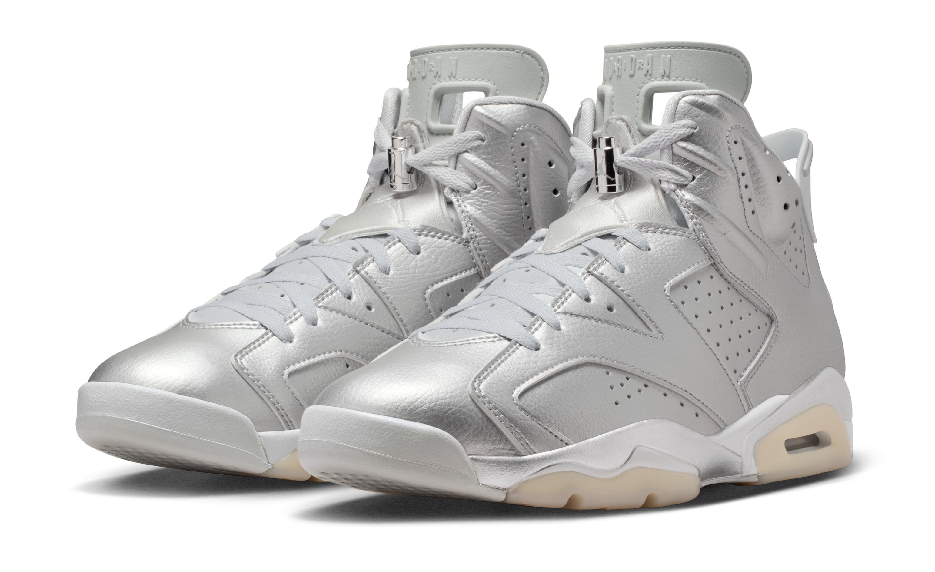 PSG x Air Jordan 6