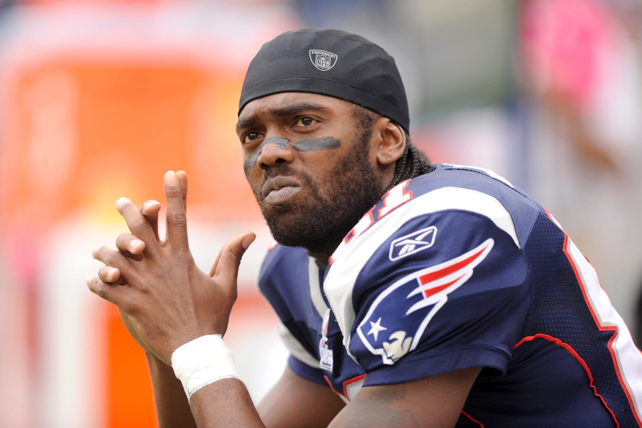 Randy Moss on the sidelines during a Patriots game in 2009. 