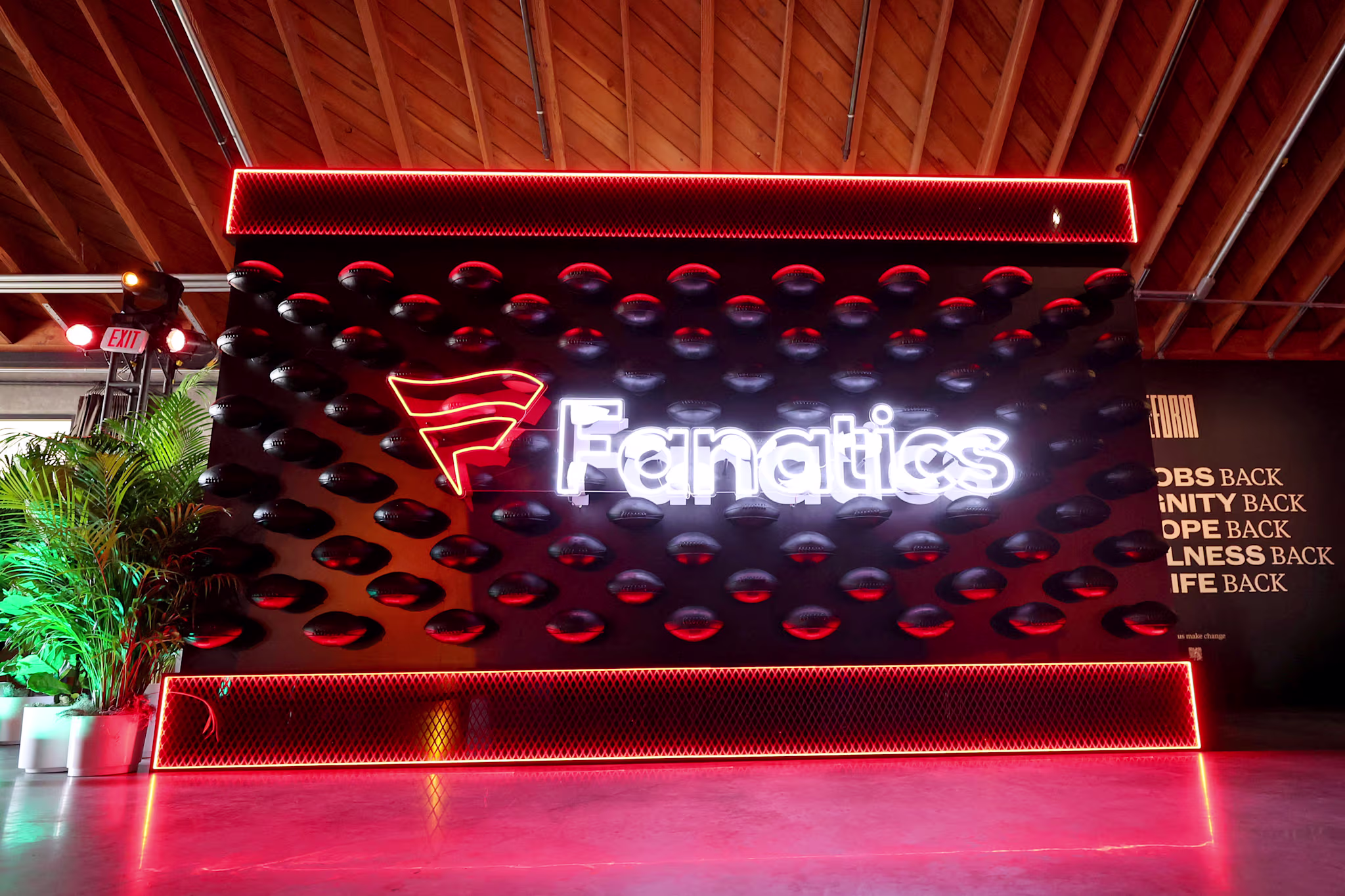 Fanatics DraftKings FanDuel Kalshi