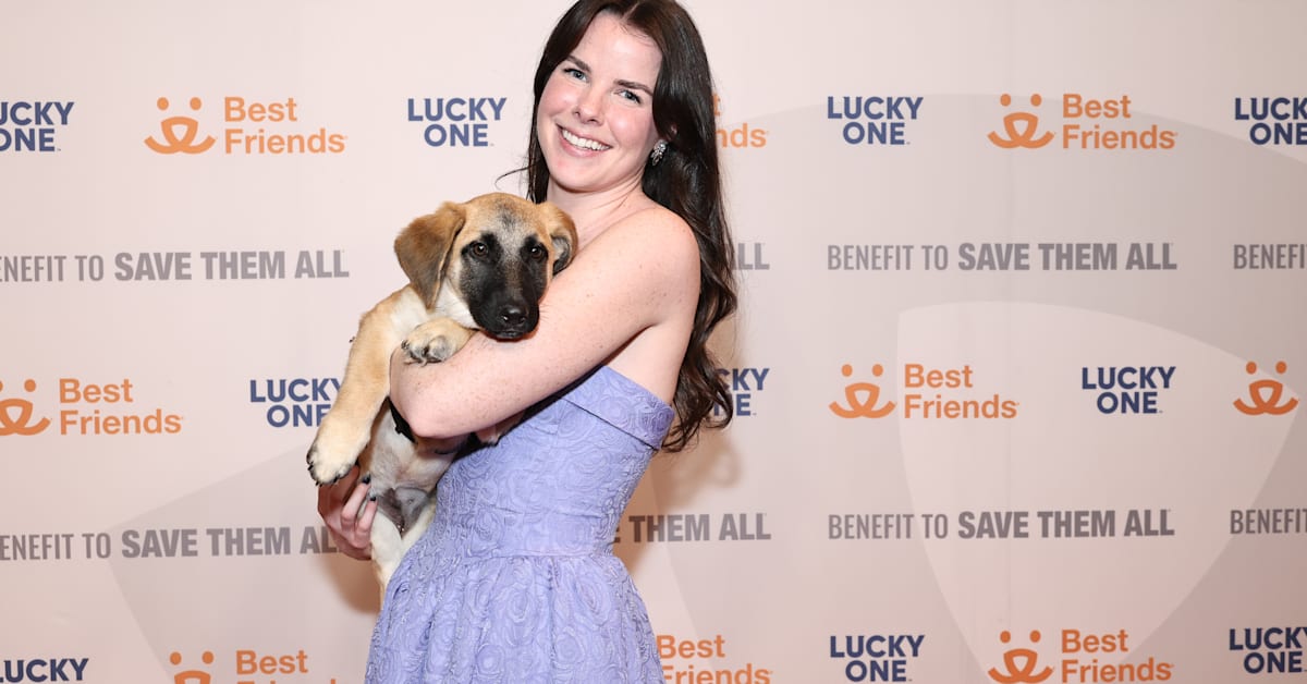 TikToker Isabel Klee and Her Foster Dogs Are Getting a TV Show