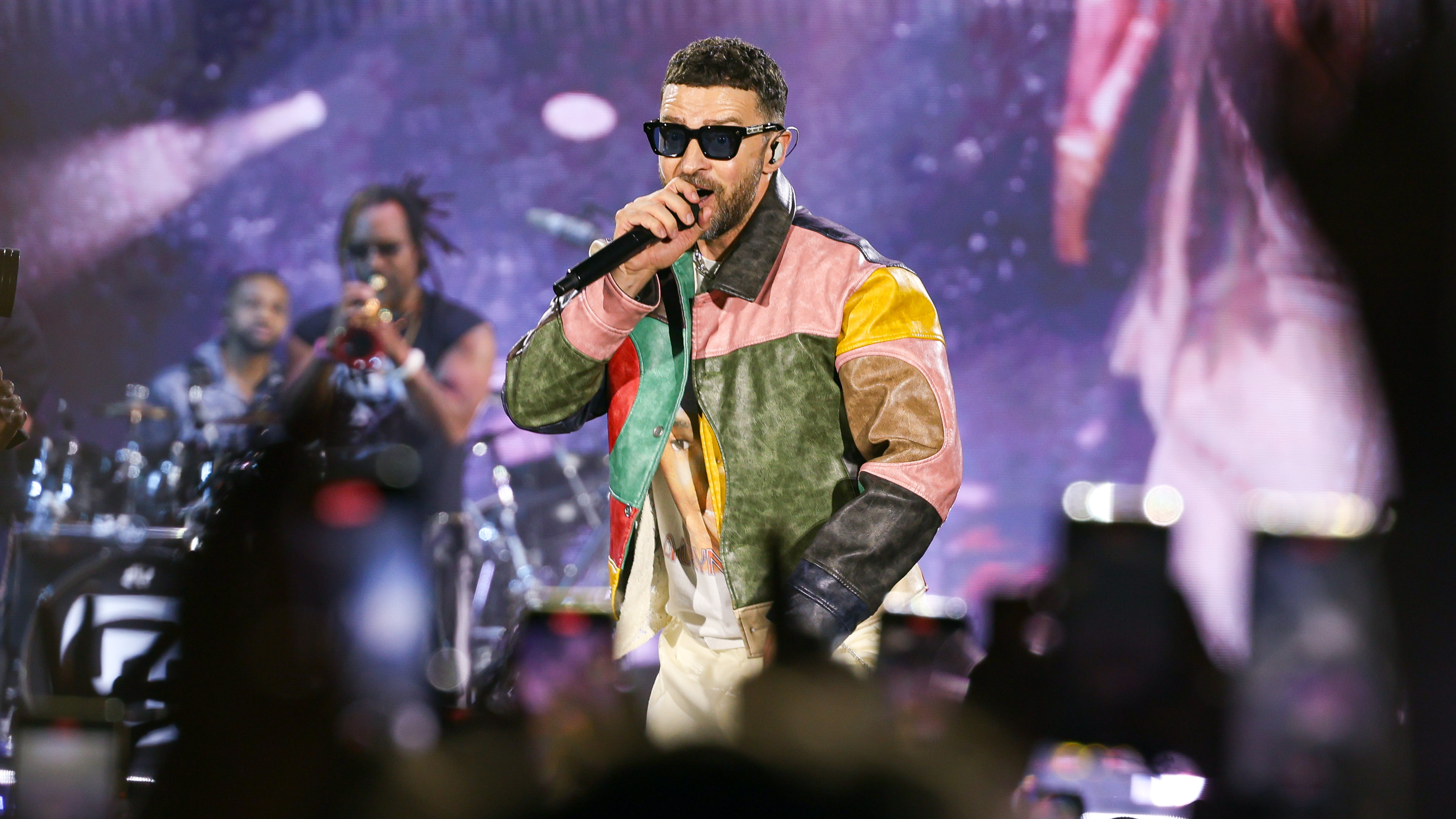 Justin Timberlake performs onstage during the 5th Lollapalooza Paris Festival on July 20, 2025 in Paris, France. 