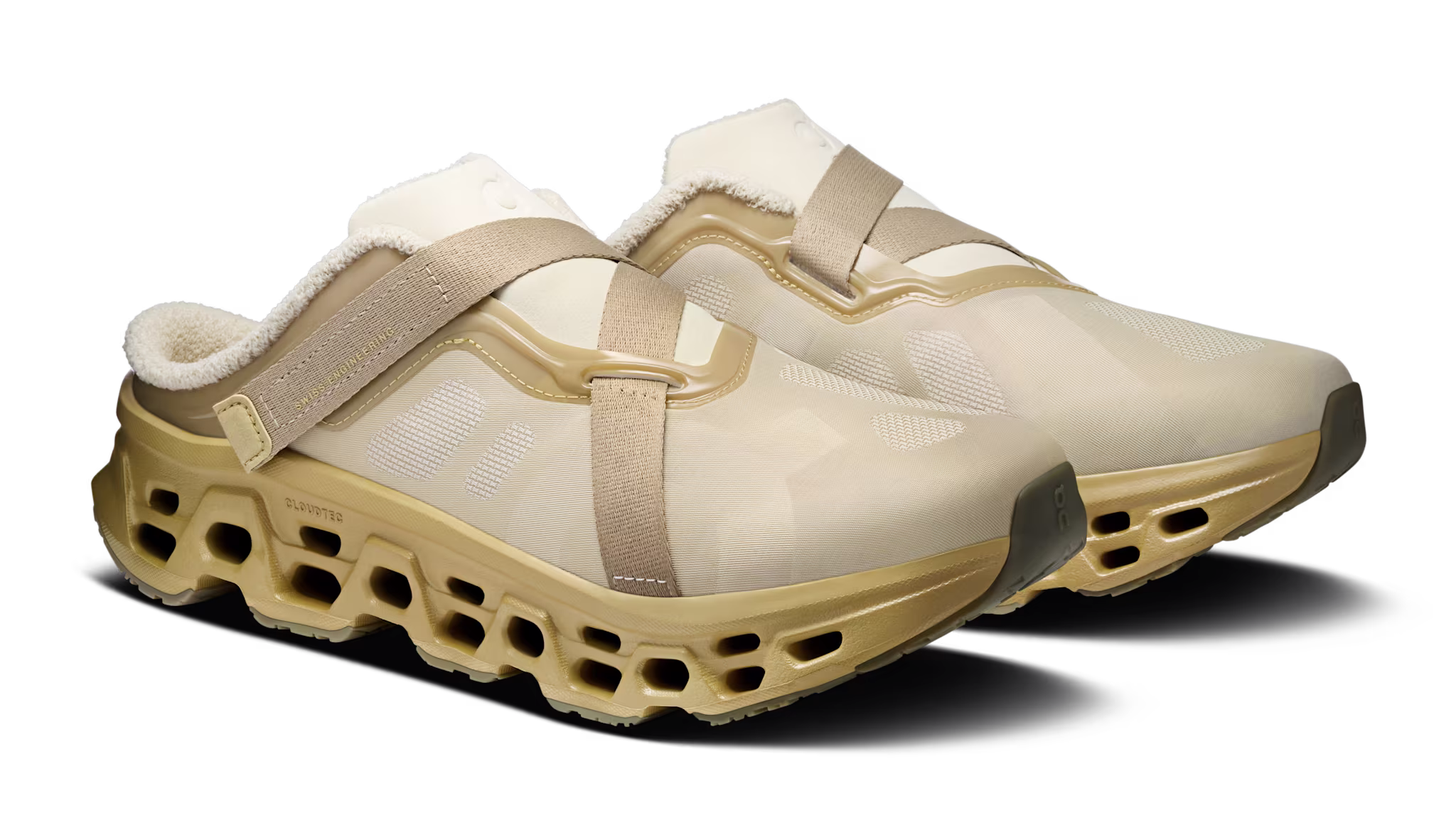 FKA Twigs' On Cloudmonster 3 Mules