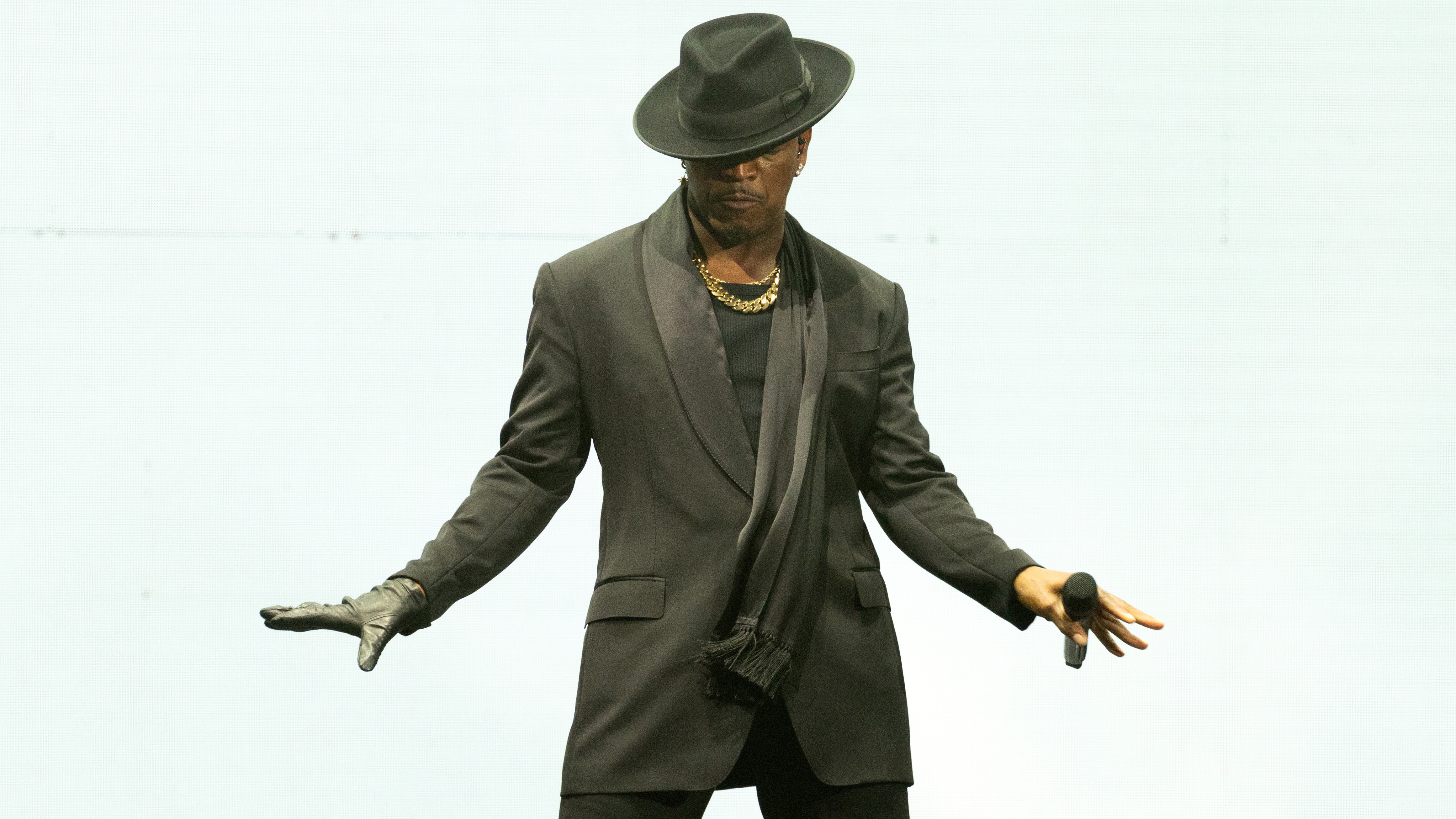 Ne-Yo.