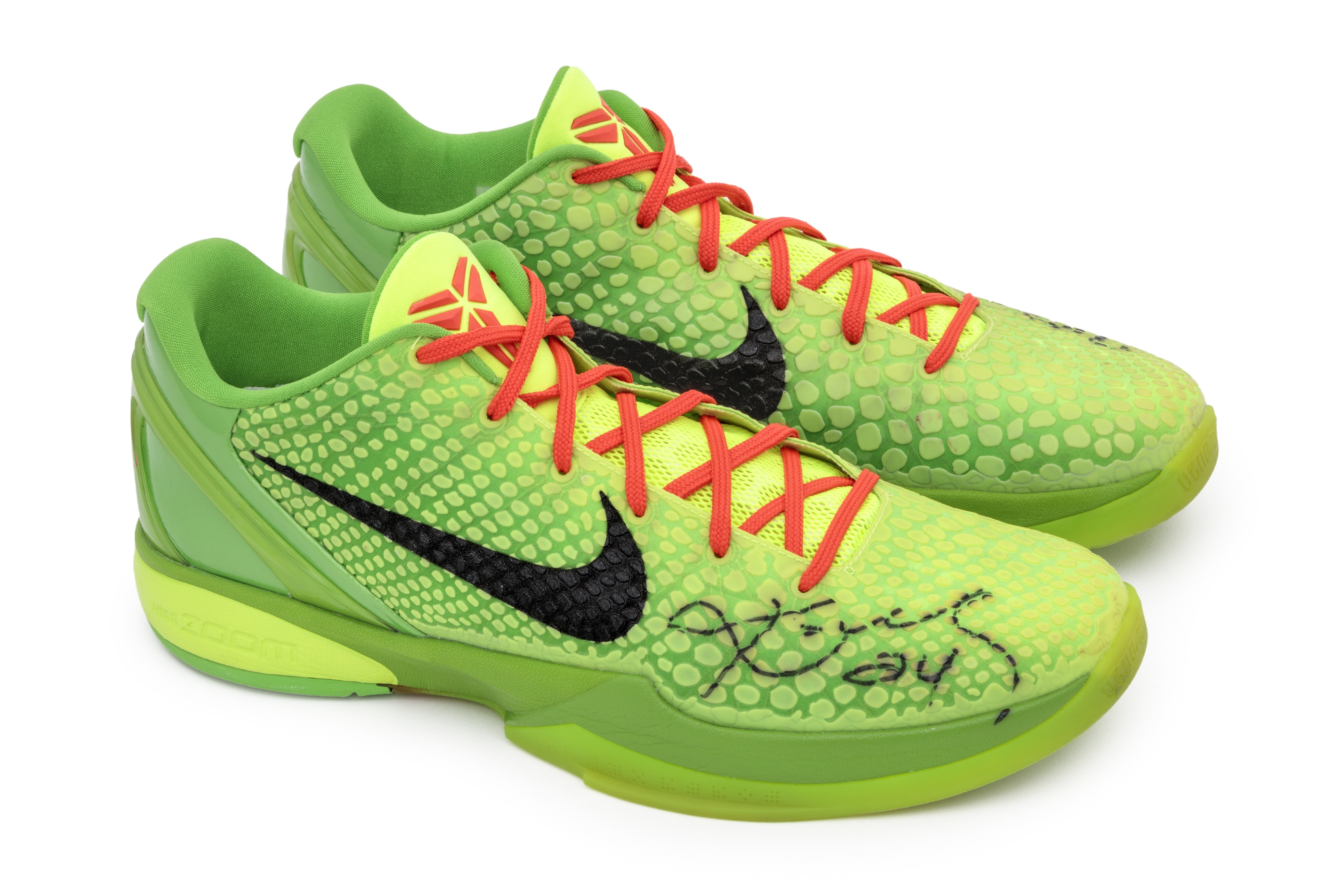Kobe Bryant’s Actual ‘Grinch’ Nike Kobe 6 Is Being Sold by Joopiter