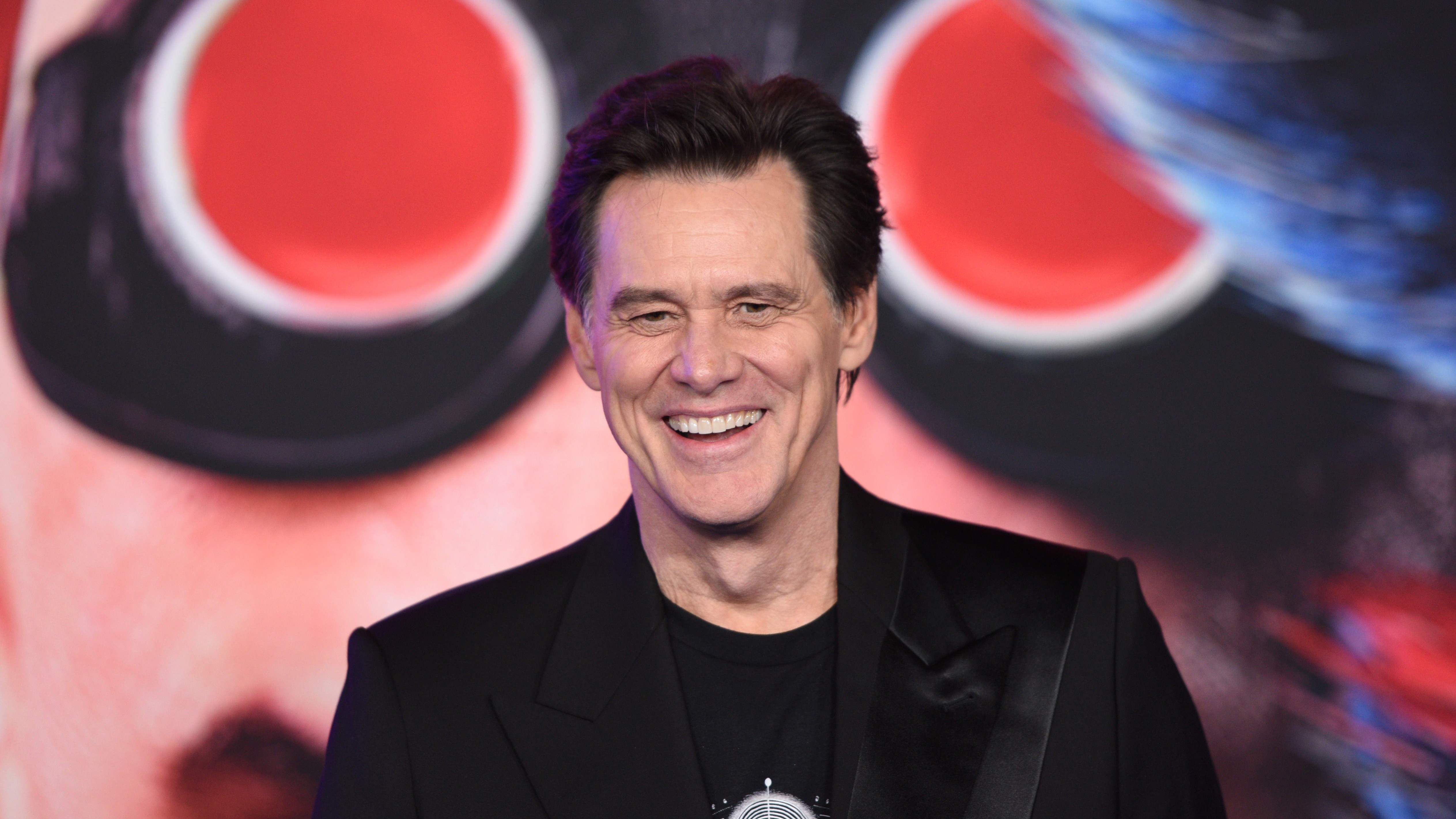 Jim Carrey Sells Mansion, Embraces Tranquility and Art