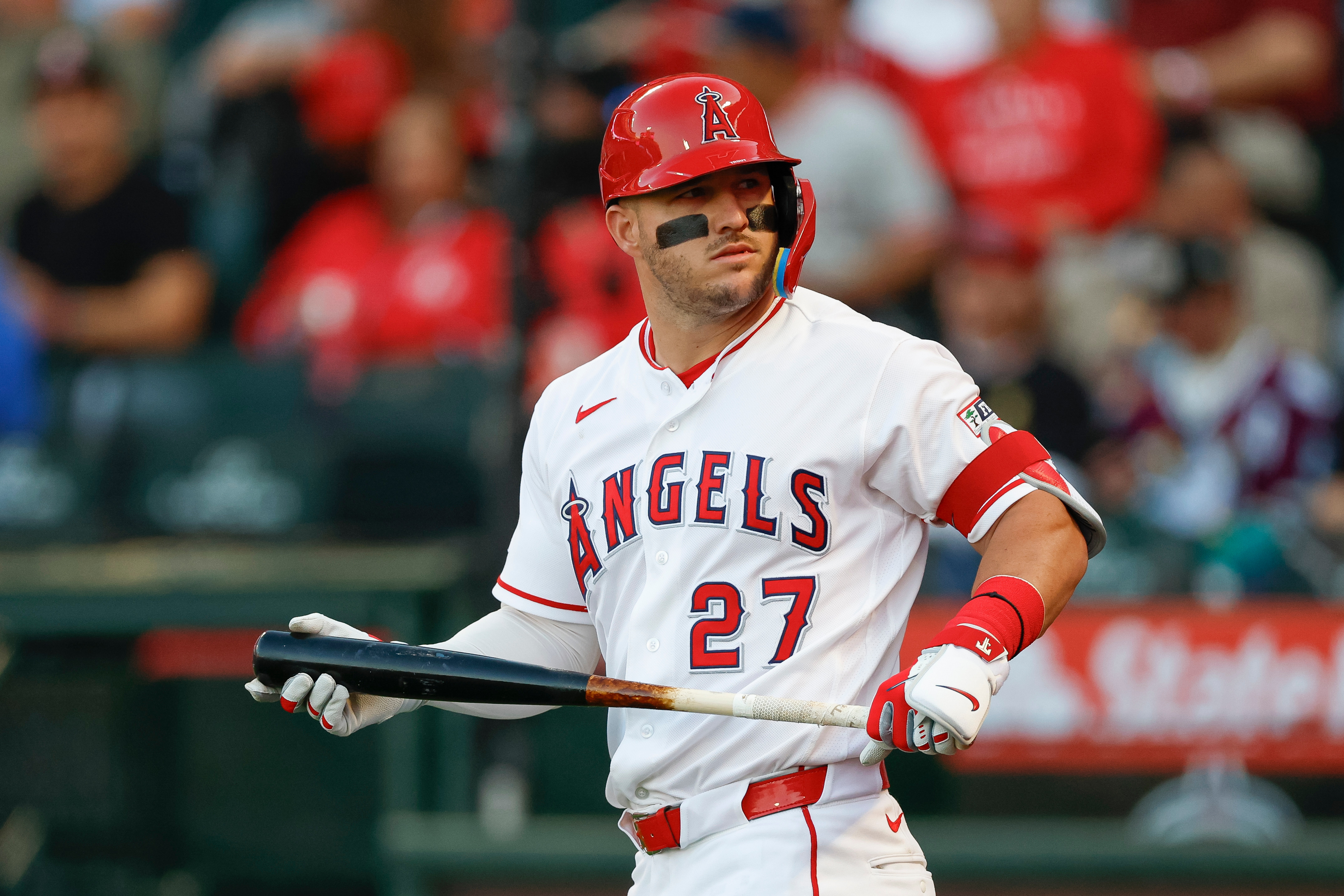Mike Trout stands in the on-deck circle during an Anaheim Angels-New York Mets game in May 2026. 