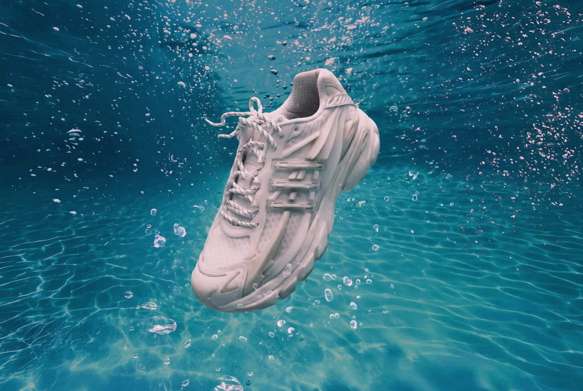 'Triple White' Pharrell x Adidas Virginia Adistar Jellyfish