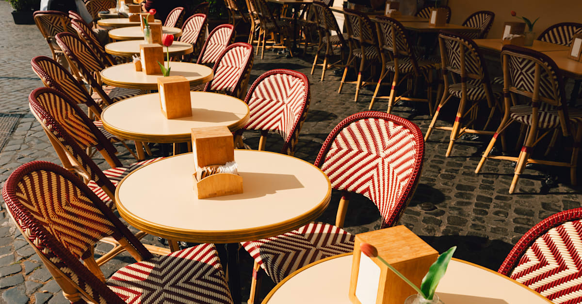 NYC Food Reviewer Goes Viral for Roasting Overpriced Establishments