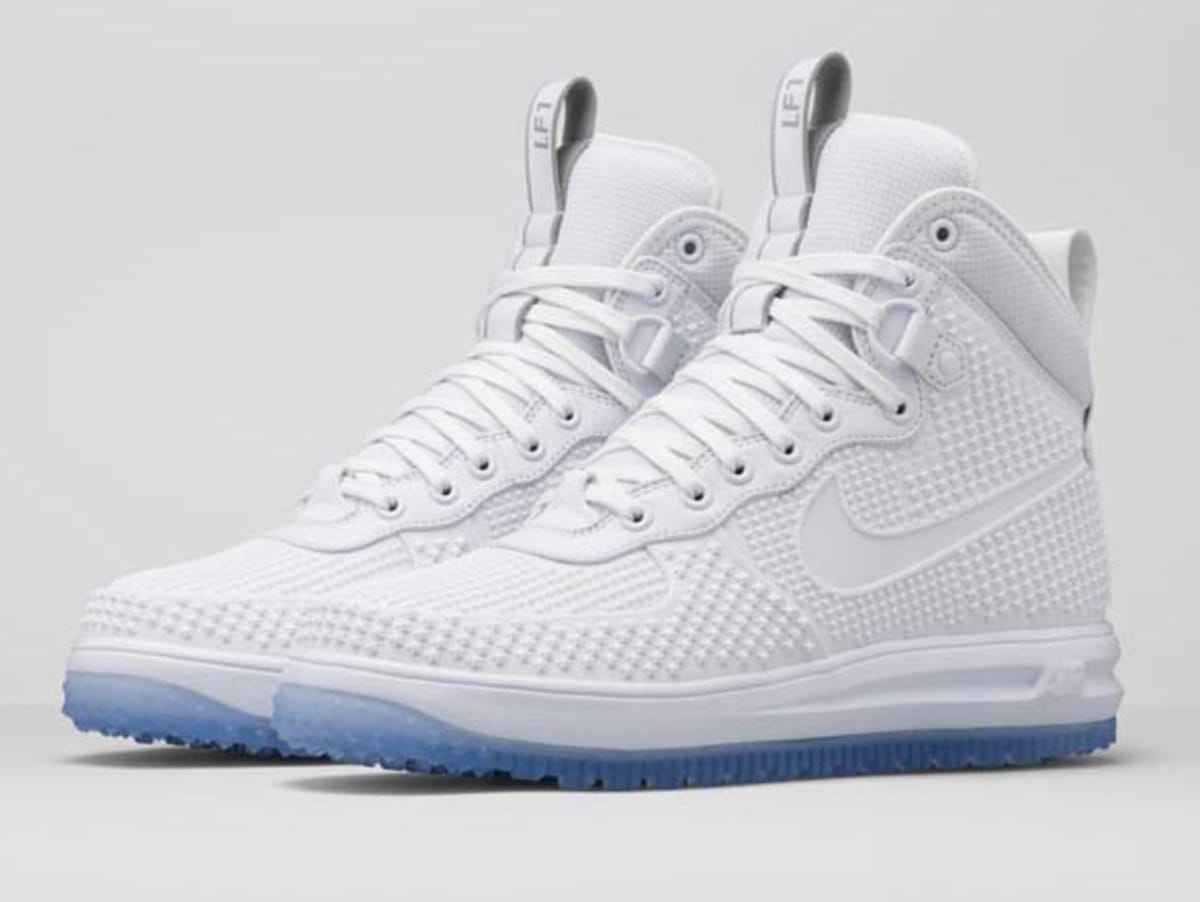 nike moon boots