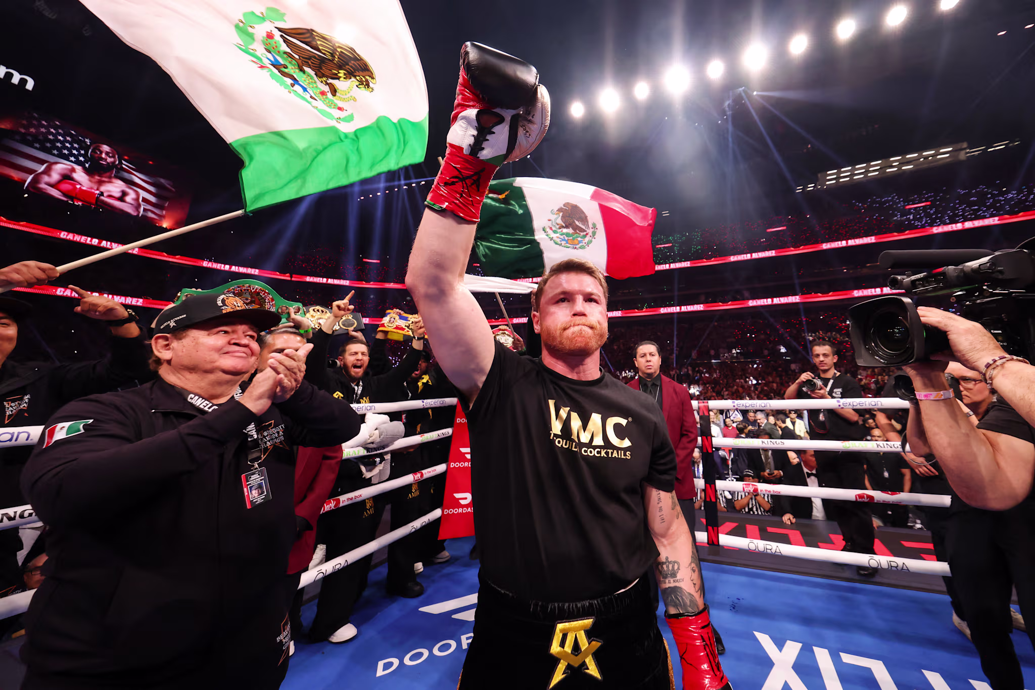 Canelo Alvarez waves to fans before his match against Terence Crawford. 