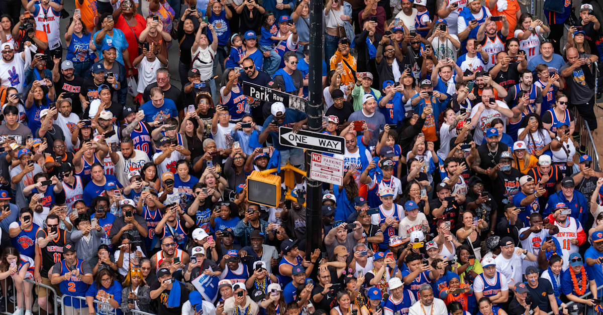 New York Knicks Parade Fight Fan Says She's 'Not a Bully' After Traffic ...