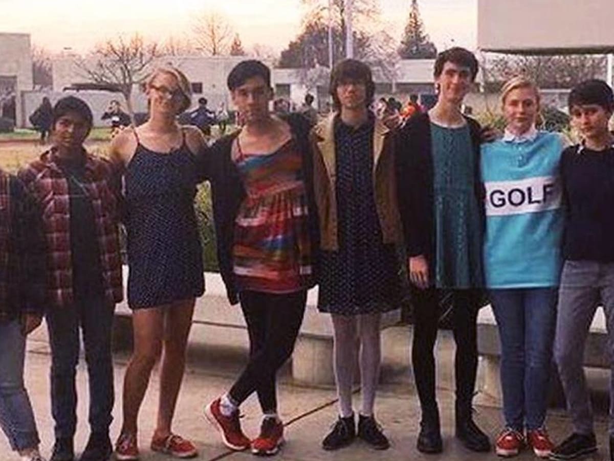 High School Boys Fight Back Against Their Dress Code by Wearing Dresses ...