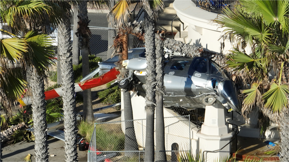 Video Captures Huntington Beach Helicopter Crash Near Cars ‘N Copters Event