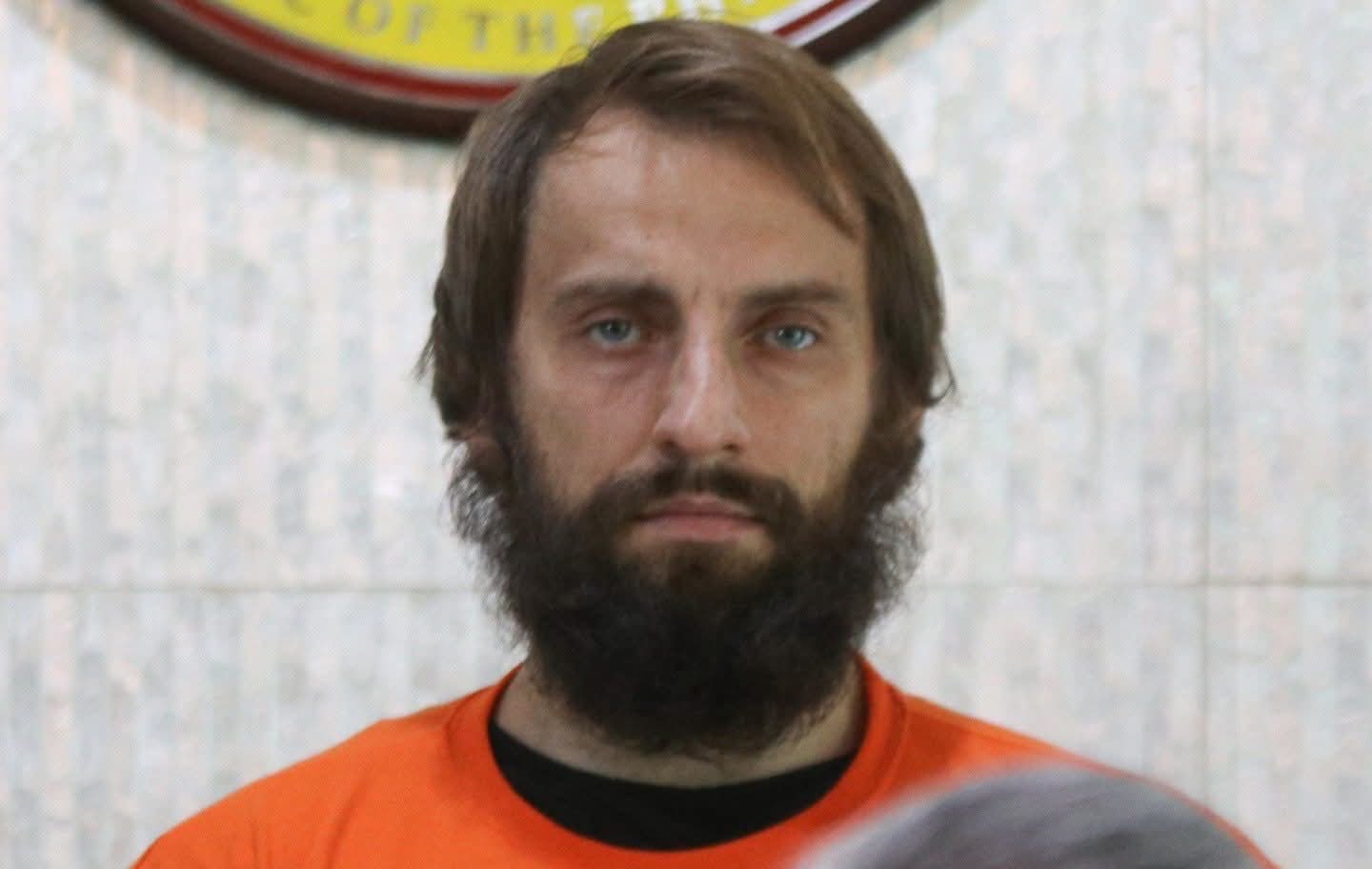 Streamer Vitaly Nearly Unrecognizable With Beard, Long Hair Ahead of Deportation From Philippines