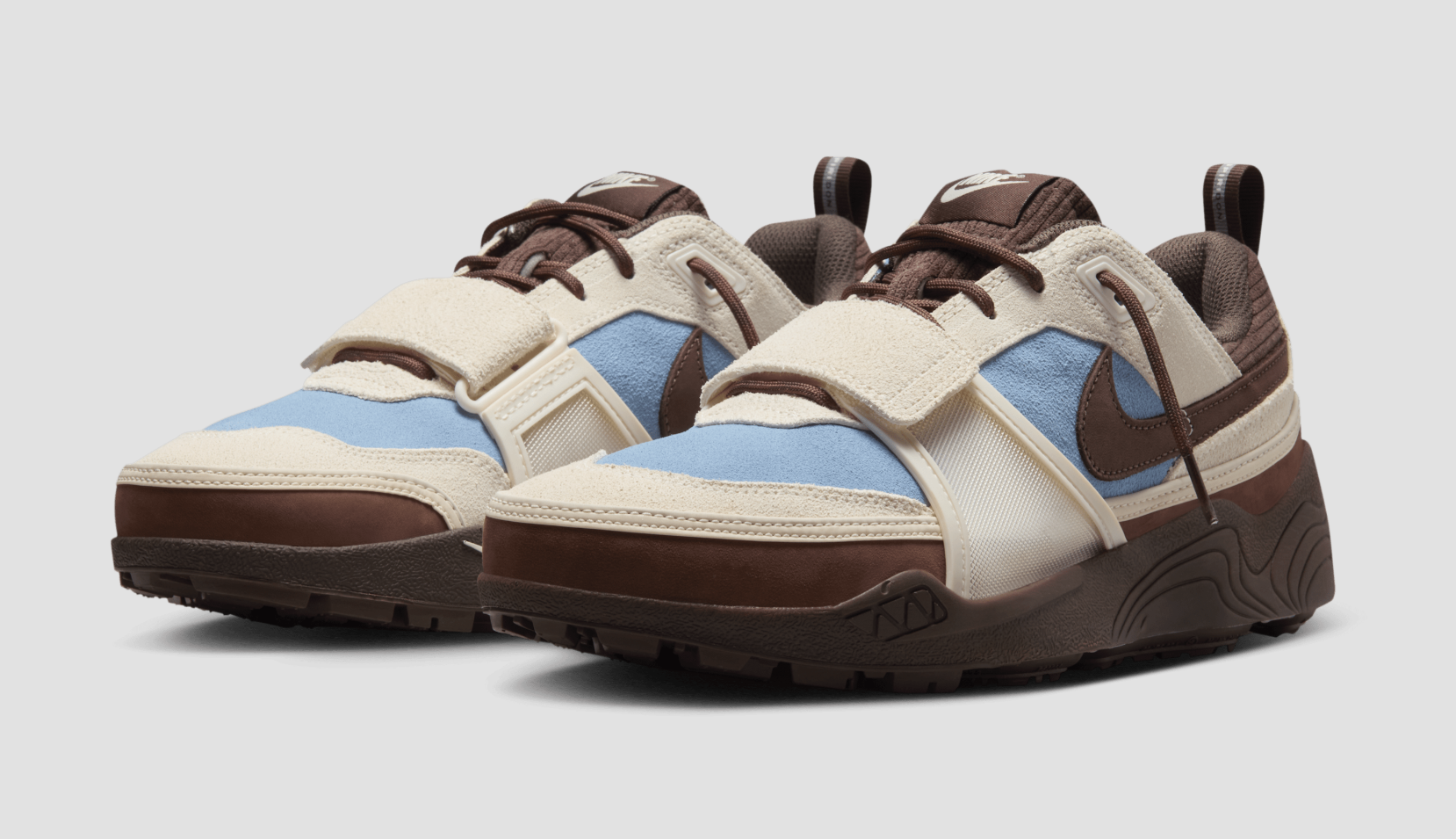 Travis Scott x Nike Zoom Field Jaxx 'Leche Blue'