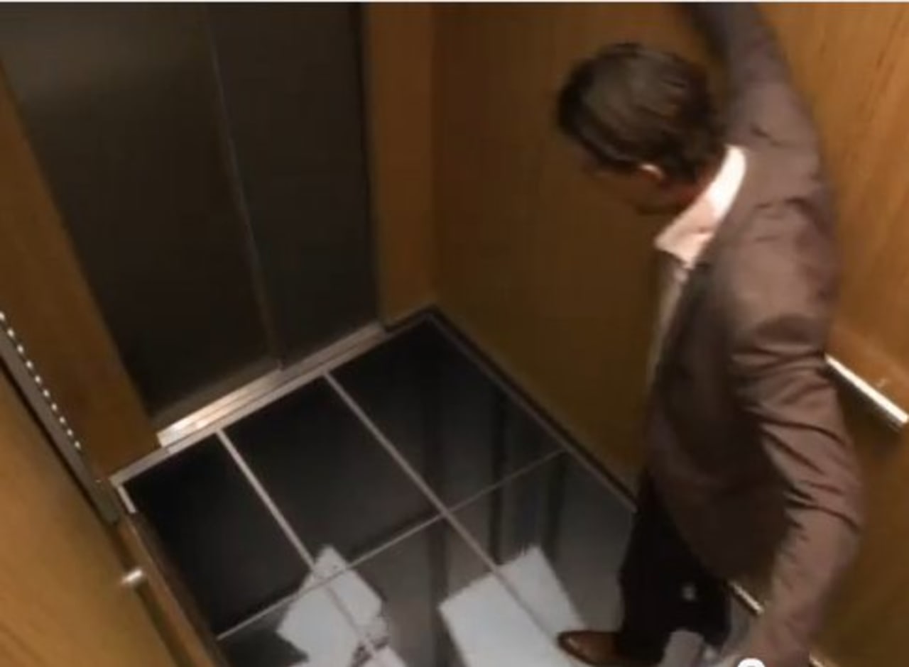 Japanese Elevator Prank