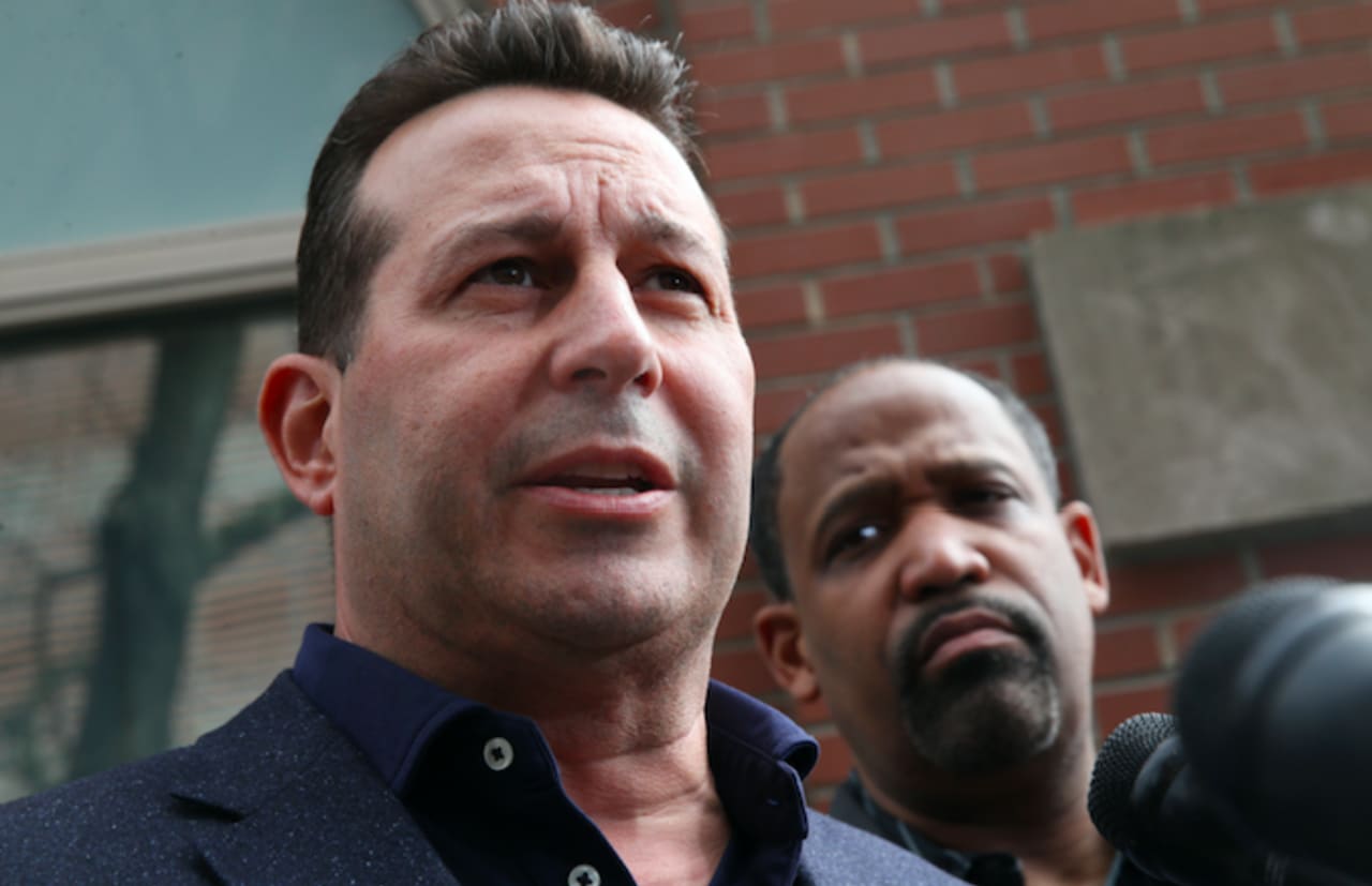 Aaron Hernandez S Lawyer Responds To Netflix Docu Series These Producers Lied Complex