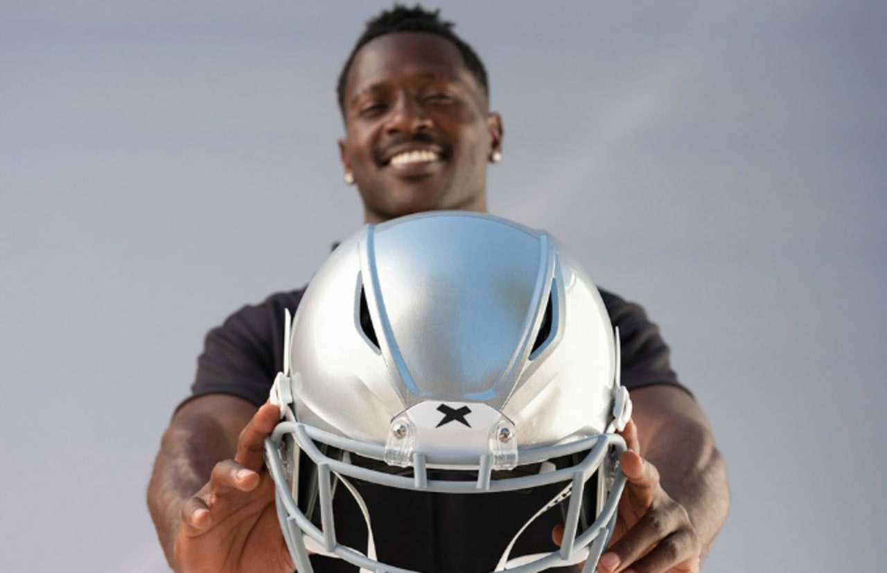 antonio brown xenith helmet