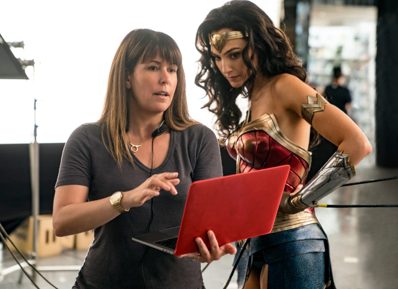 Wonder Woman 1984 Yoga Scene : Workout With Me Wonder ...