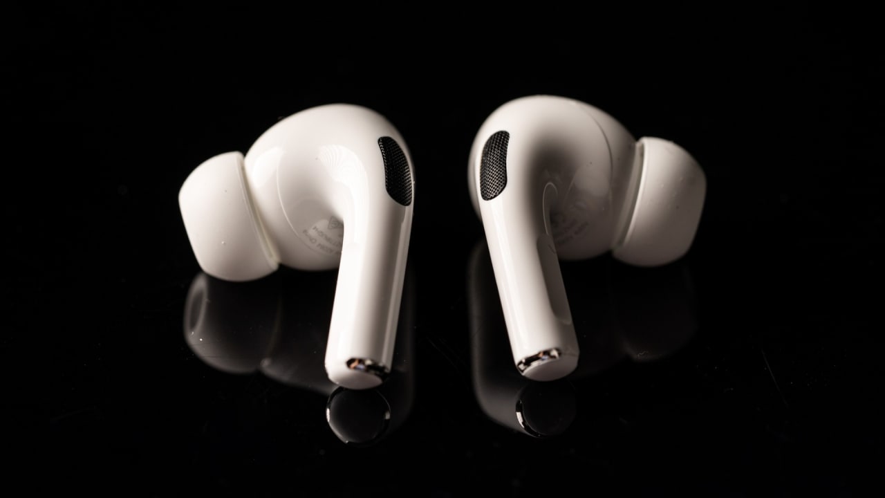 People Reveal Their Listening Habits With Hilarious My Headphones Meme Complex People Reveal Their Listening Habits With Hilarious My Headphones Meme Complex