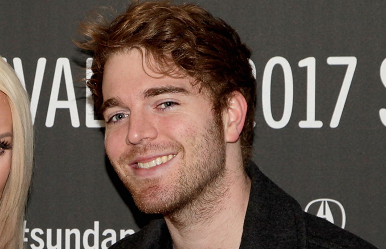 YouTuber Shane Dawson Breaks Twitter by Saying He Didn't Have Sex With His  Cat | Complex