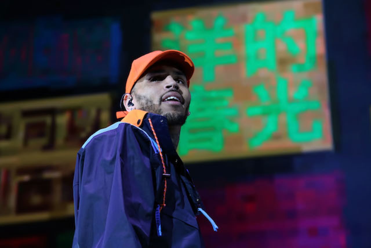 Petition Requests Interscope Drop Chris Brown’s Label CBE Over Abusive  History (UPDATE)