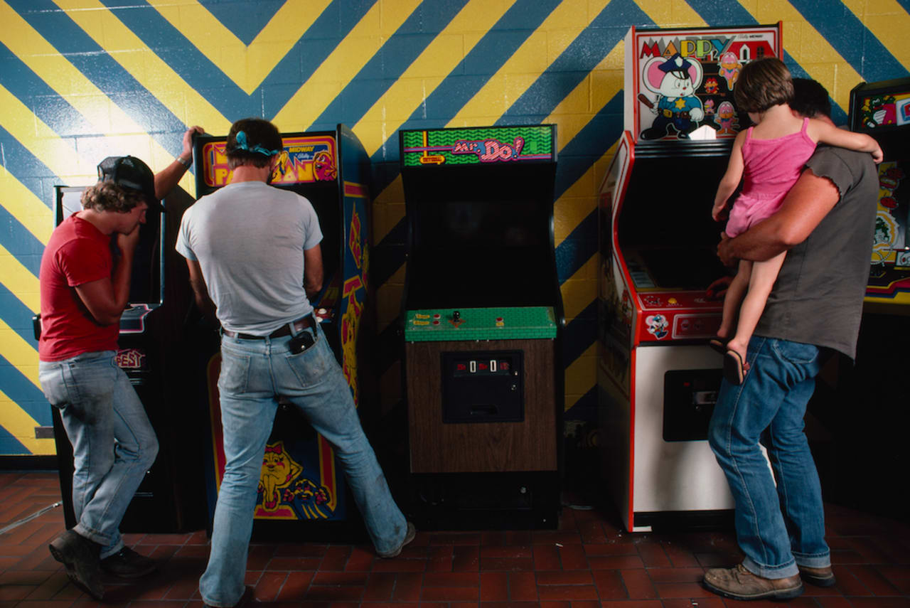 retro arcade shooting games