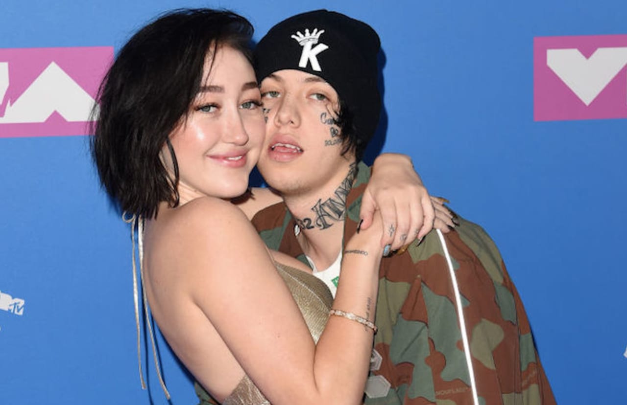 Noah Cyrus Porn - It Looks Like Lil Xan and Noah Cyrus' Relationship Is Over Thanks to a  Charlie Puth Meme