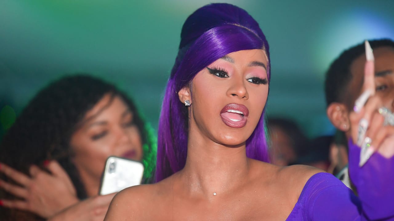 Cardi B Addresses Controversy Over Money For Dancers At Qc Million Dollar Bowl Complex On motorsport, takeoff, quavo and offset rap about their riches, while cardi and nicki take aim at their competition. cardi b addresses controversy over money for dancers at qc million dollar bowl