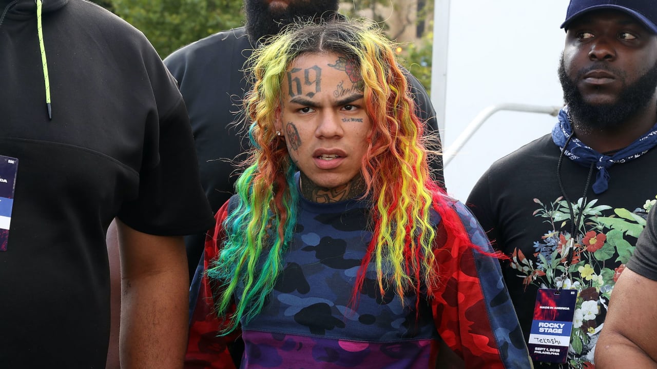 6ix9ine Trolls Meek Mill Future For Never Reaching No 1 On Hot