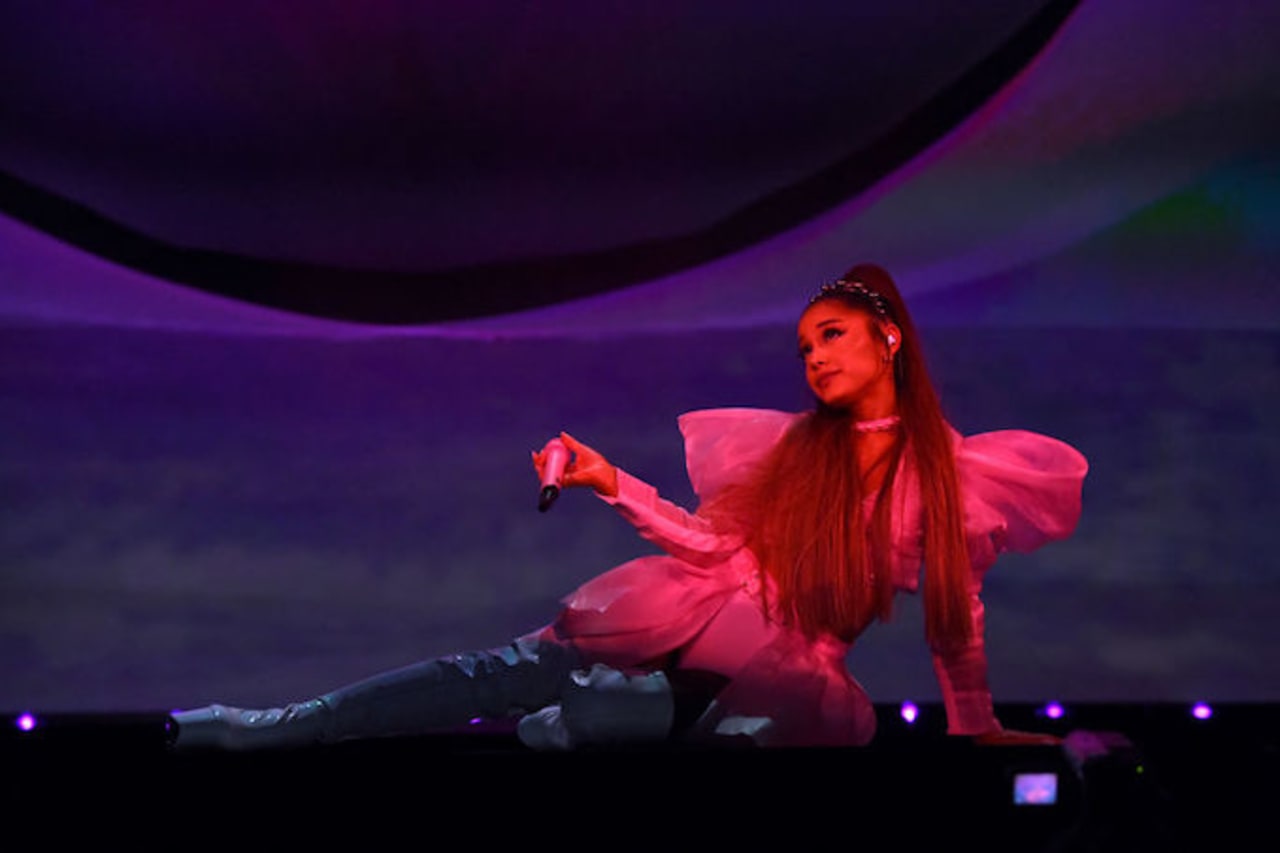 Ariana Grande Got Emotional Singing Mac Miller Thank U Next