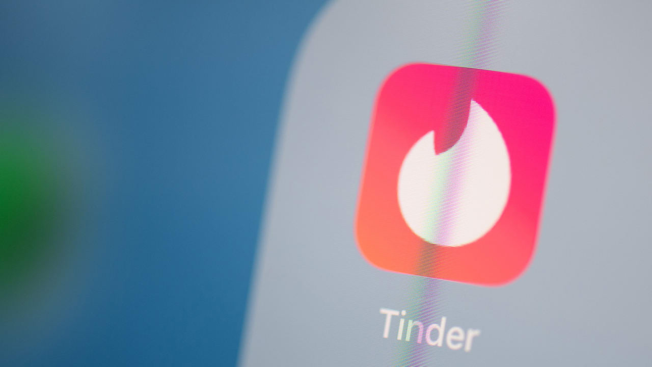 Delete All Your Dating Apps and Be Free