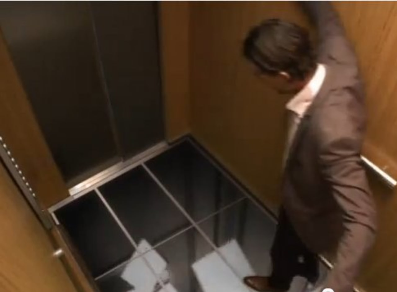 Lg Pulls An Elevator Prank To Prove The Lifelike Aspect Of Their